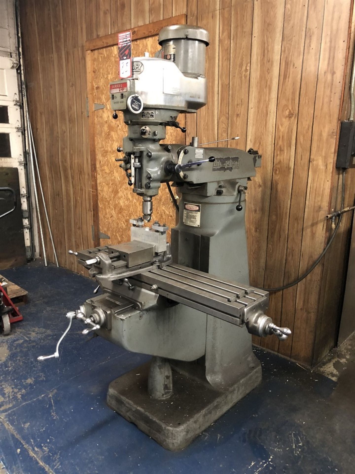 BRIDGEPORT Series I Milling Machine, s/n 224160, 2 HP, 9” x 42” Table - Image 2 of 5