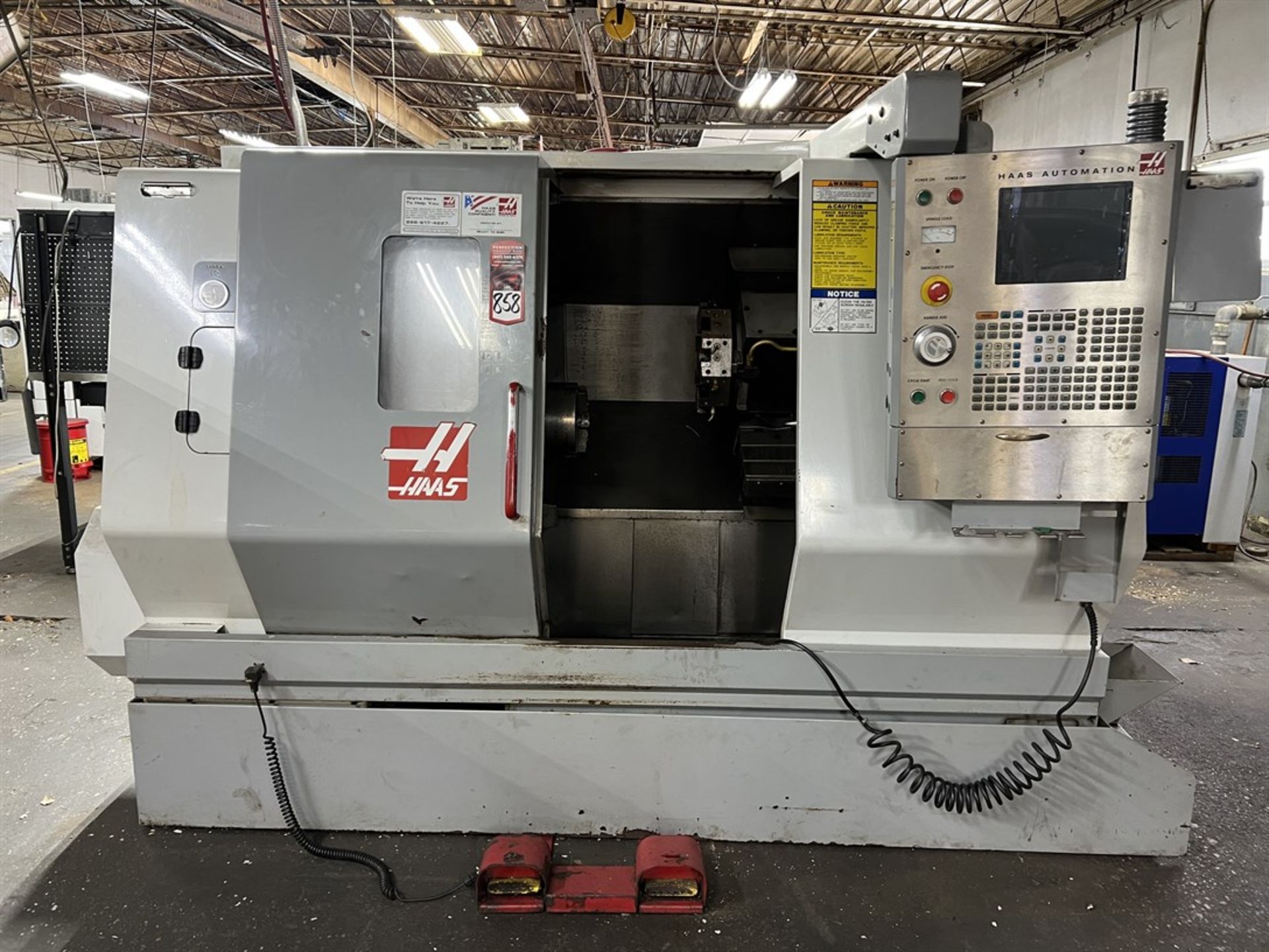 2005 HAAS SL-20T Turning Center, s/n 69965, HAAS CNC Control, 8” 3-Jaw Chuck, 12-Tailstock, 12- - Image 2 of 9