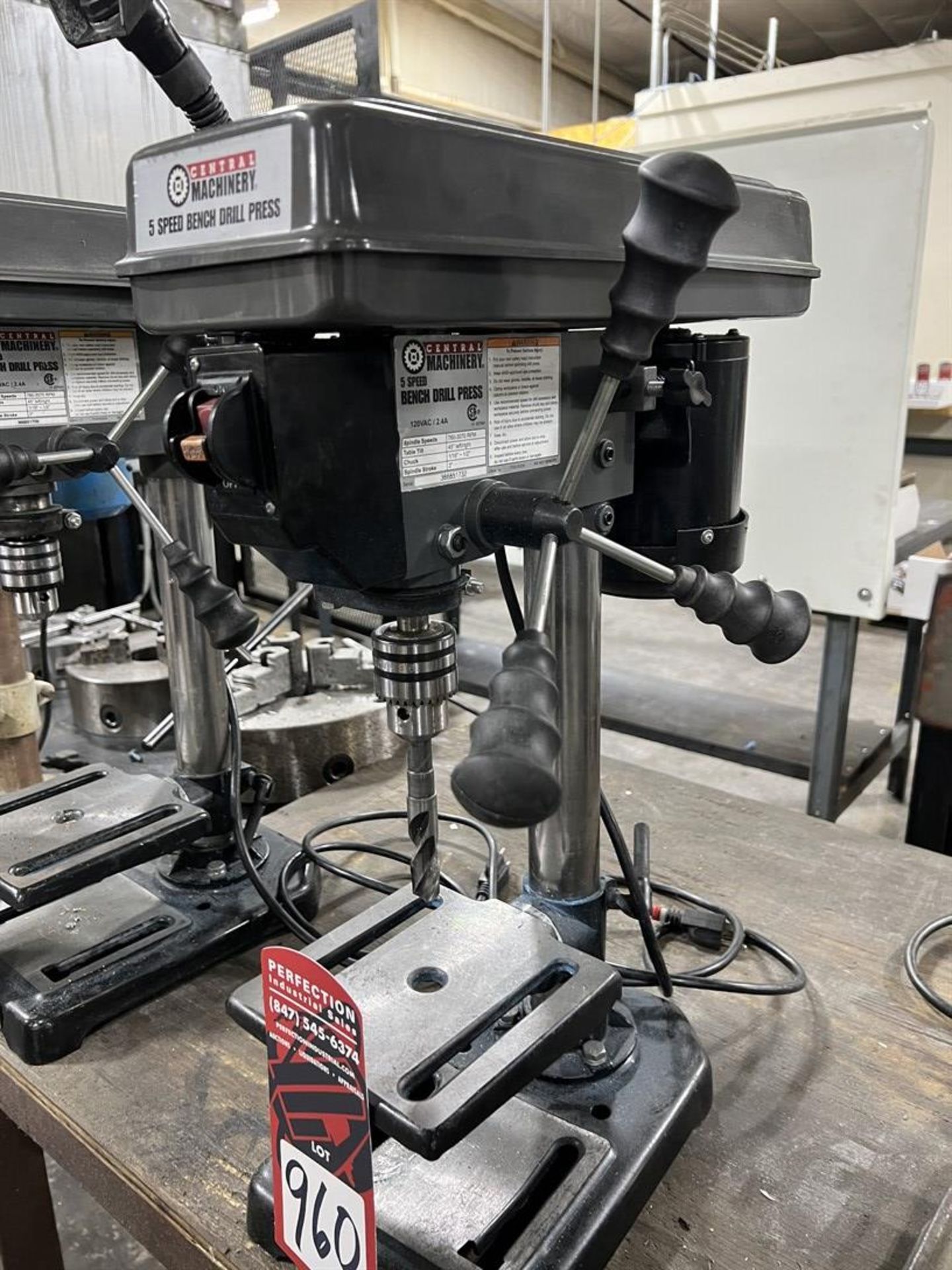 CENTRAL MACHINERY 5-Speed Bench Top Drill Press, 6" x 6" Table, 4" Throat - Image 3 of 4