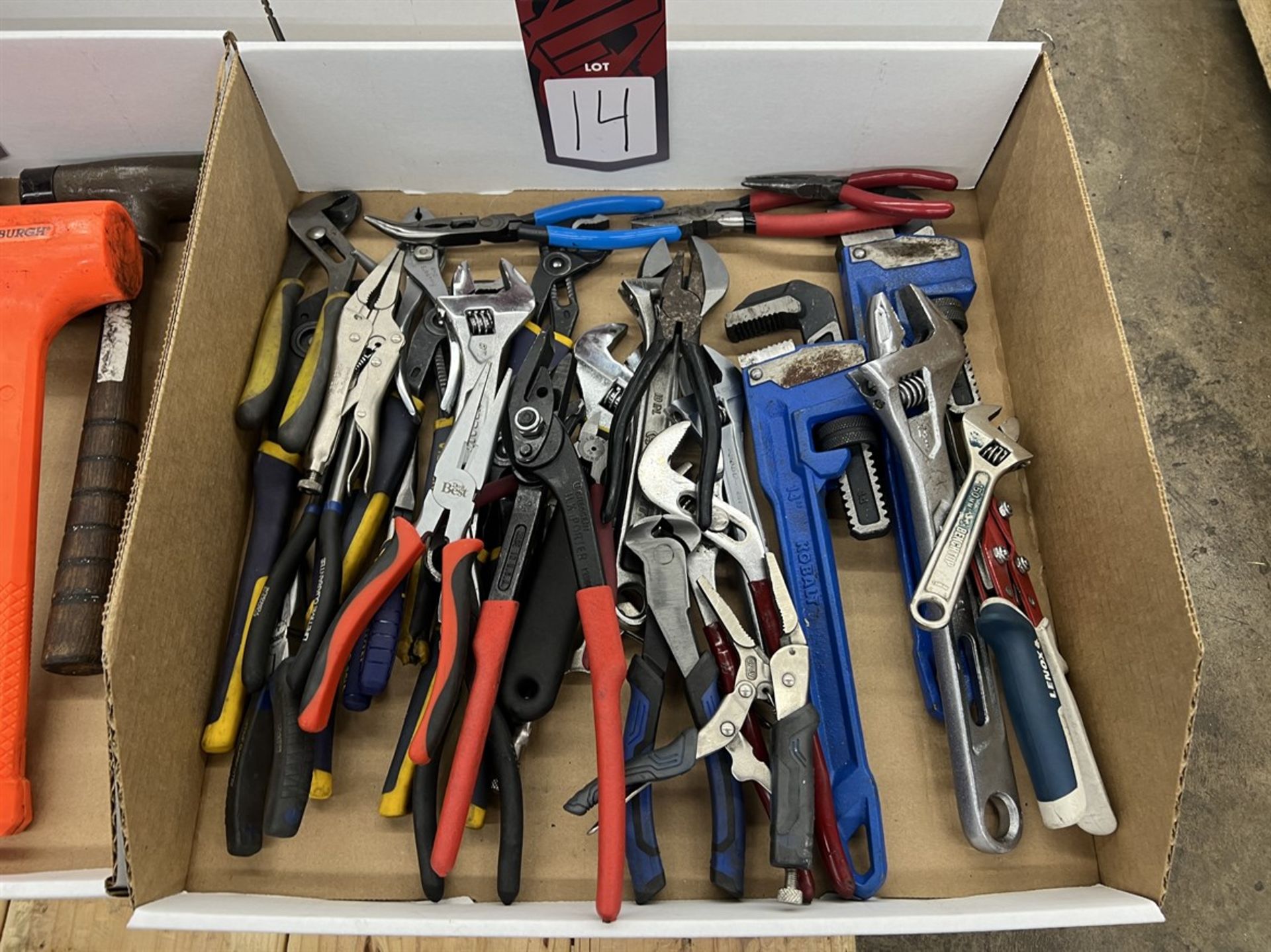 Lot Comprising Pipe Wrenches, Adjustable Wrenches, Pliers and Vise Grips