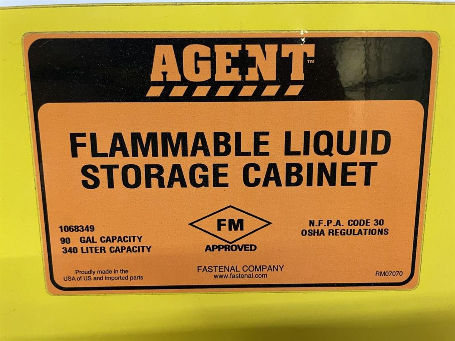 AGENT 1068349 90 Gallon Capacity Flammable Cabinet - Image 2 of 2