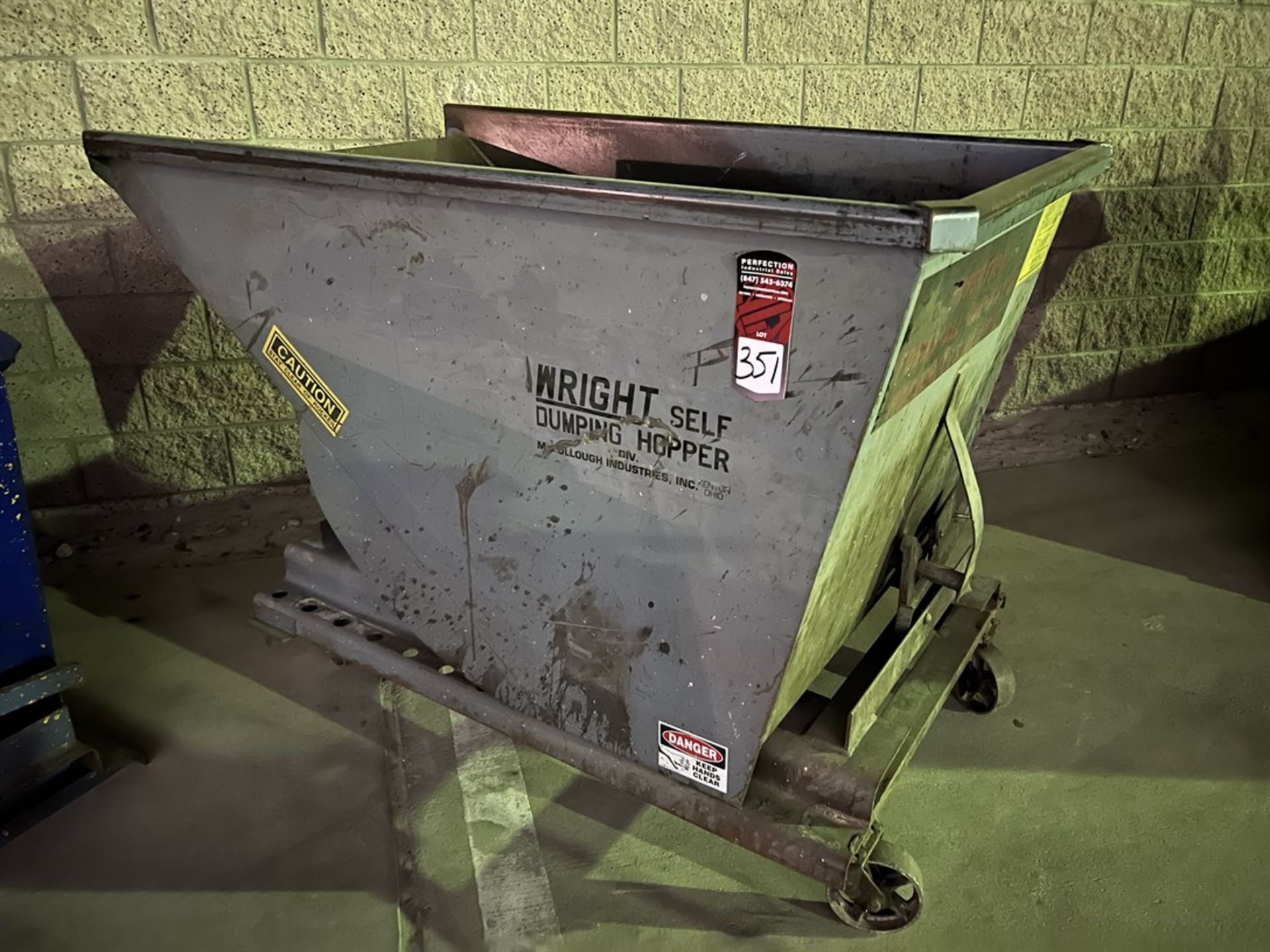 WRIGHT Rolling Self Dumping Hopper