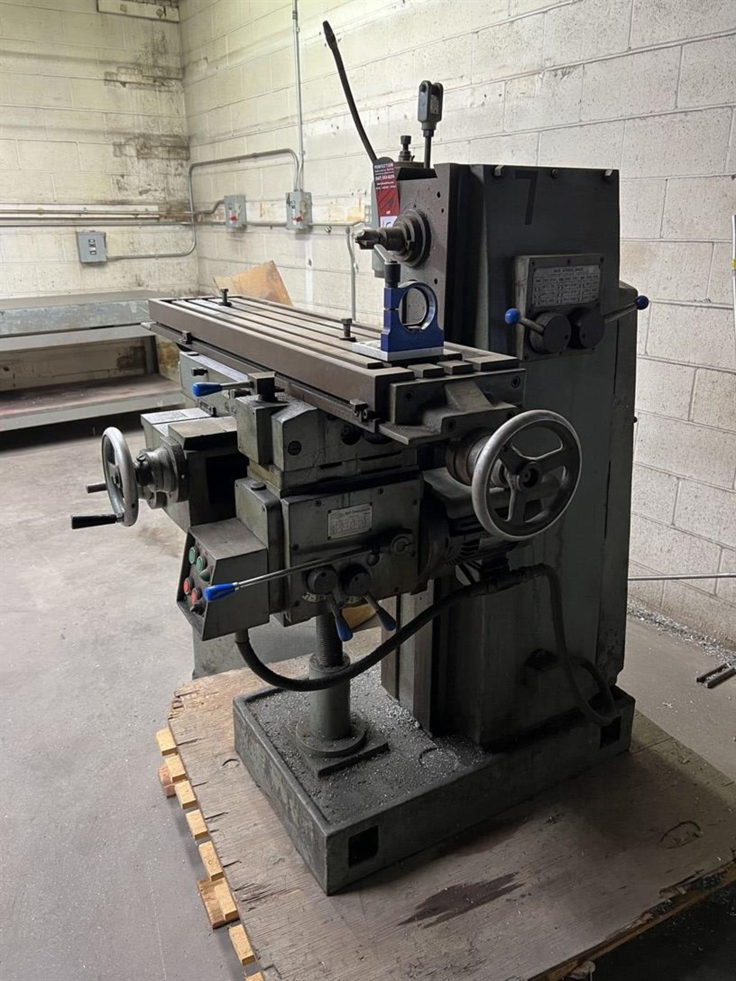 SHARP DL-UH 1-182 Horizontal/Vertical Milling Machine, s/n 16384 - Image 2 of 8