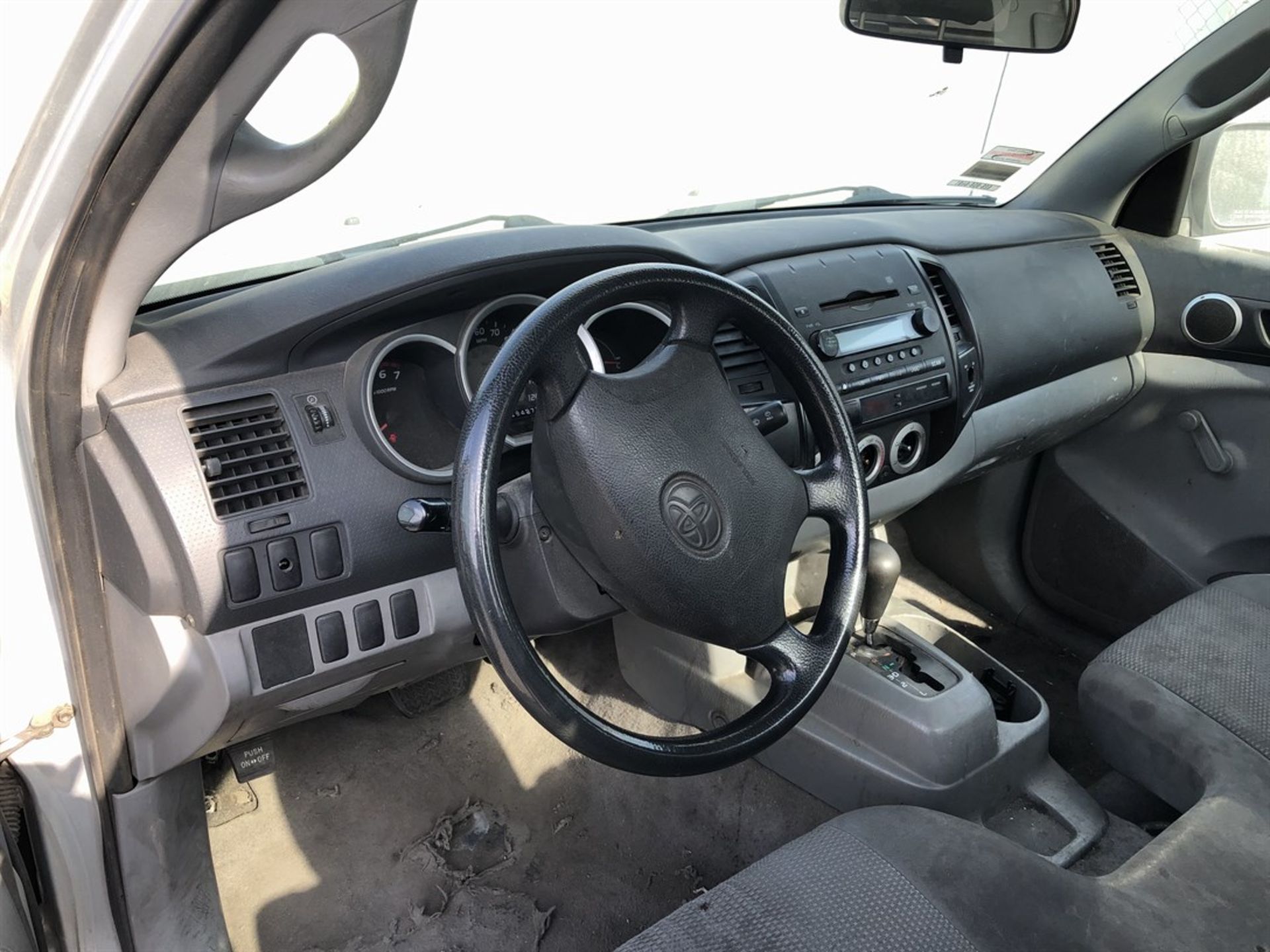 2005 TOYOTA Tacoma Pickup Truck, VIN 5TENX22N45Z089598, 281095 Miles - Image 6 of 10