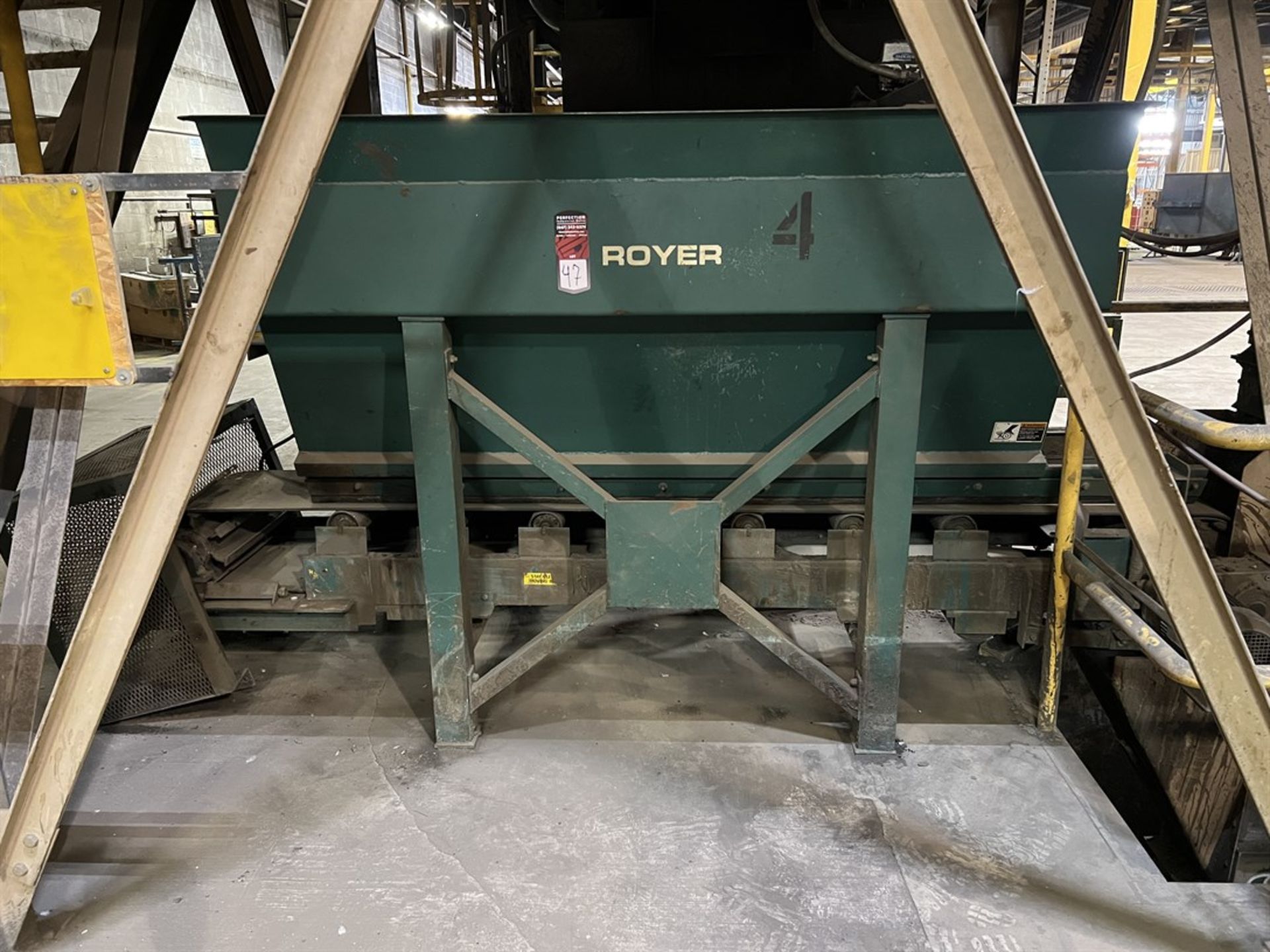 ROYER Miller Hopper, w/ Miller 12x1 1/2' 1 1/2 HP Belt Conveyor - Image 2 of 8