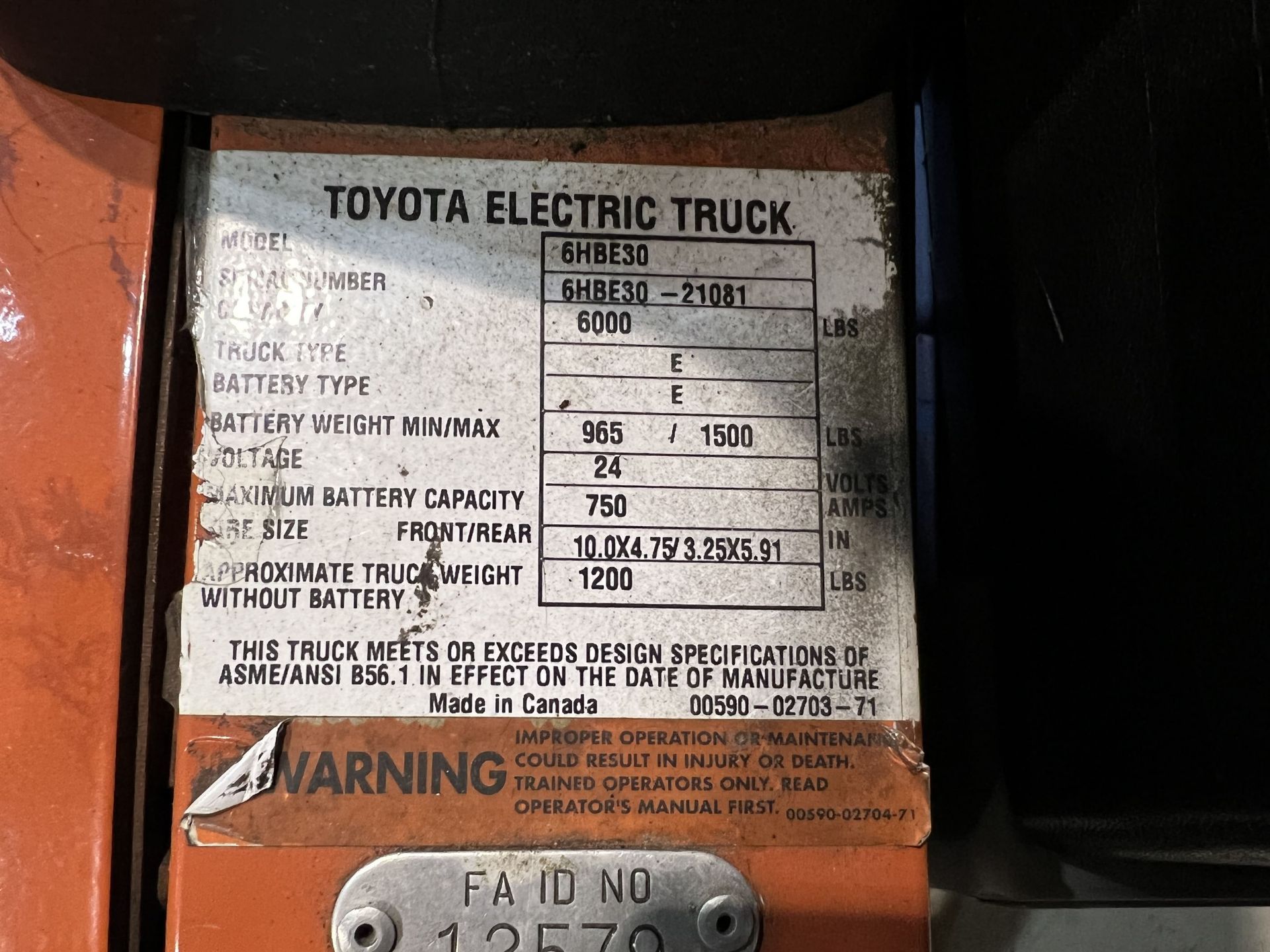 TOYOTA 6HBE30 Electric Fork Truck, s/n 6HBE30-21081, 6000 Lb. Capacity, (NEEDS NEW BATTERY) - Image 5 of 6