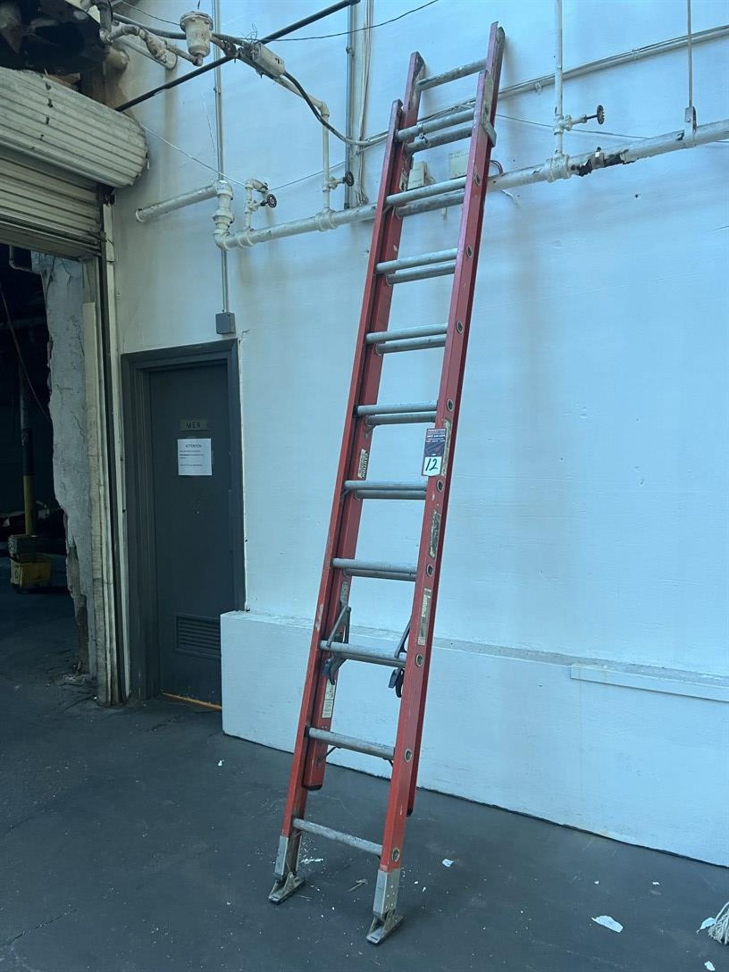 LOUISVILLE FE3220 20' Fiberglass Extension Ladder