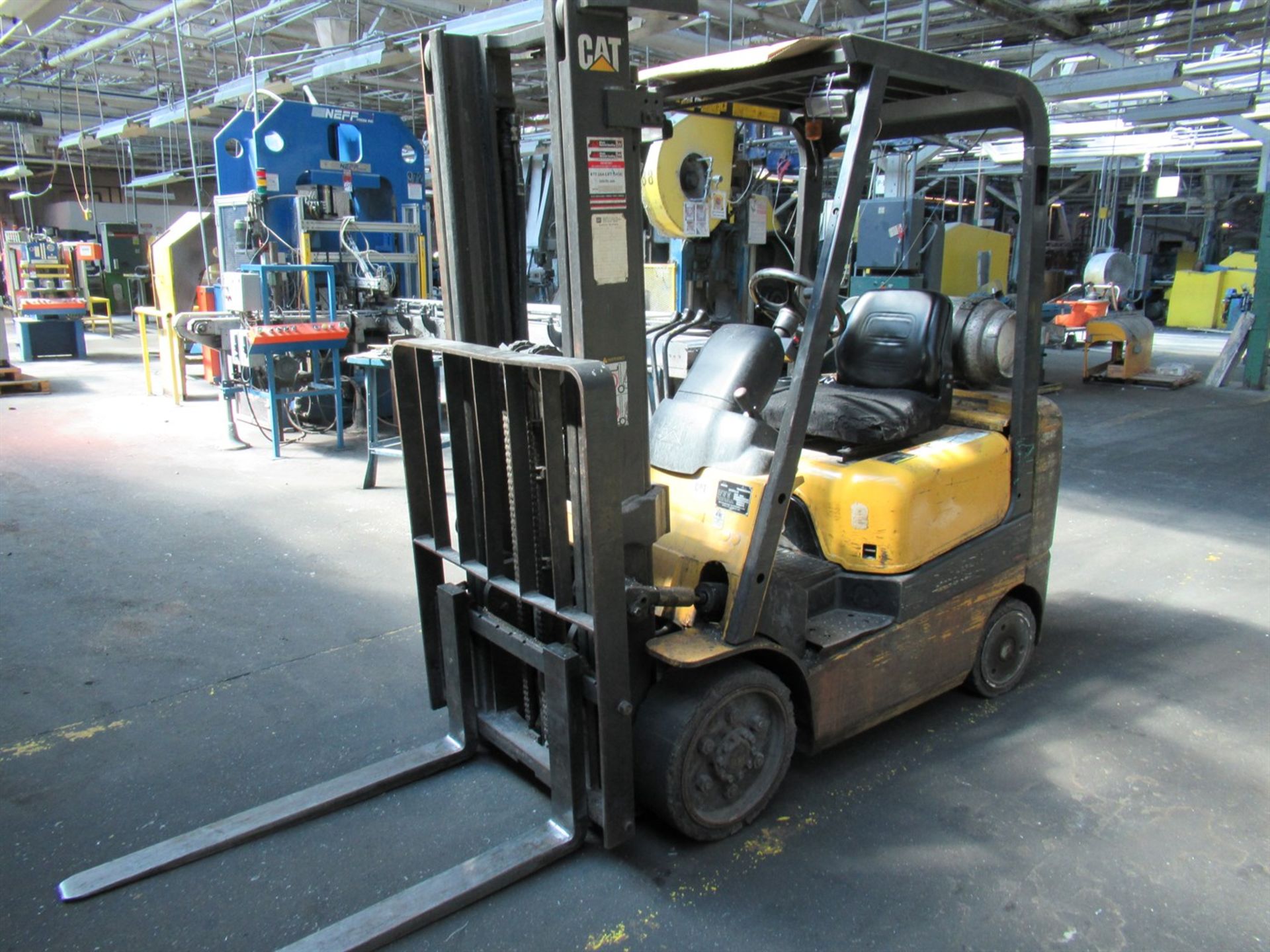CATERPILLAR GC20K LP Forklift, s/n AT82C01839, 4000 Lb. Capacity, 2-Stage Mast, 42” Fork Length - Image 3 of 5