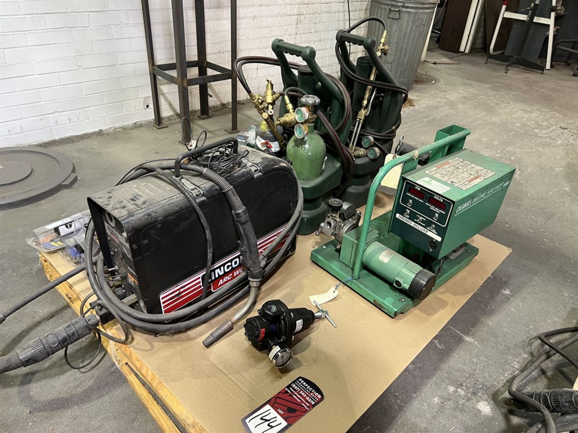 Pallet Comprising L-TEC Digimig Deluxe Wire Feeder, LINCOLN LN-25 Arc Welder, Portable Torch Kits,