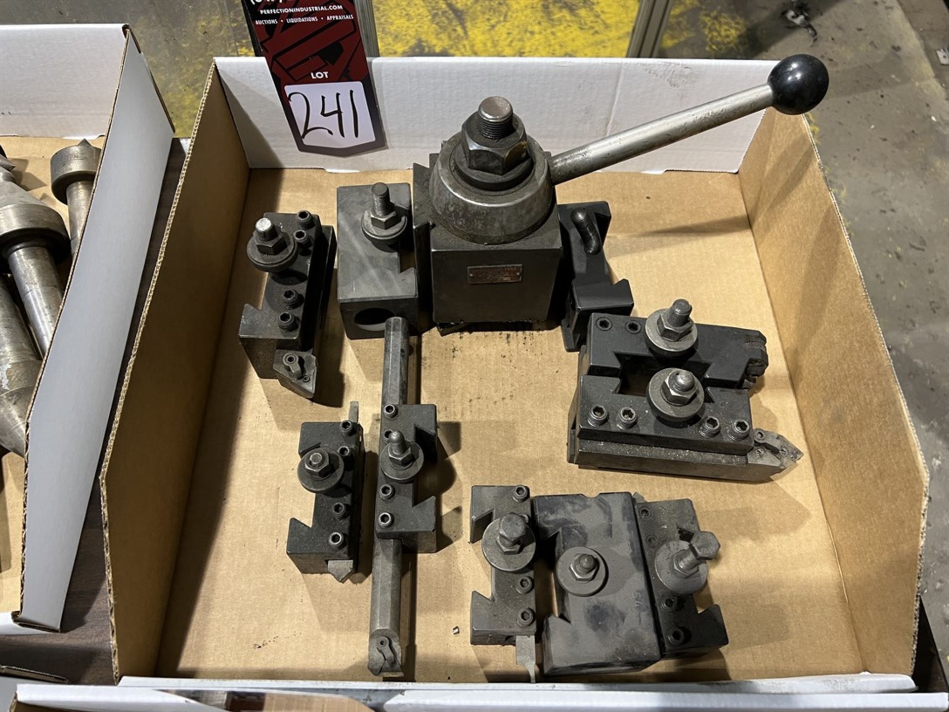 Quick Change Tool Post w/ Holders (Building 44)