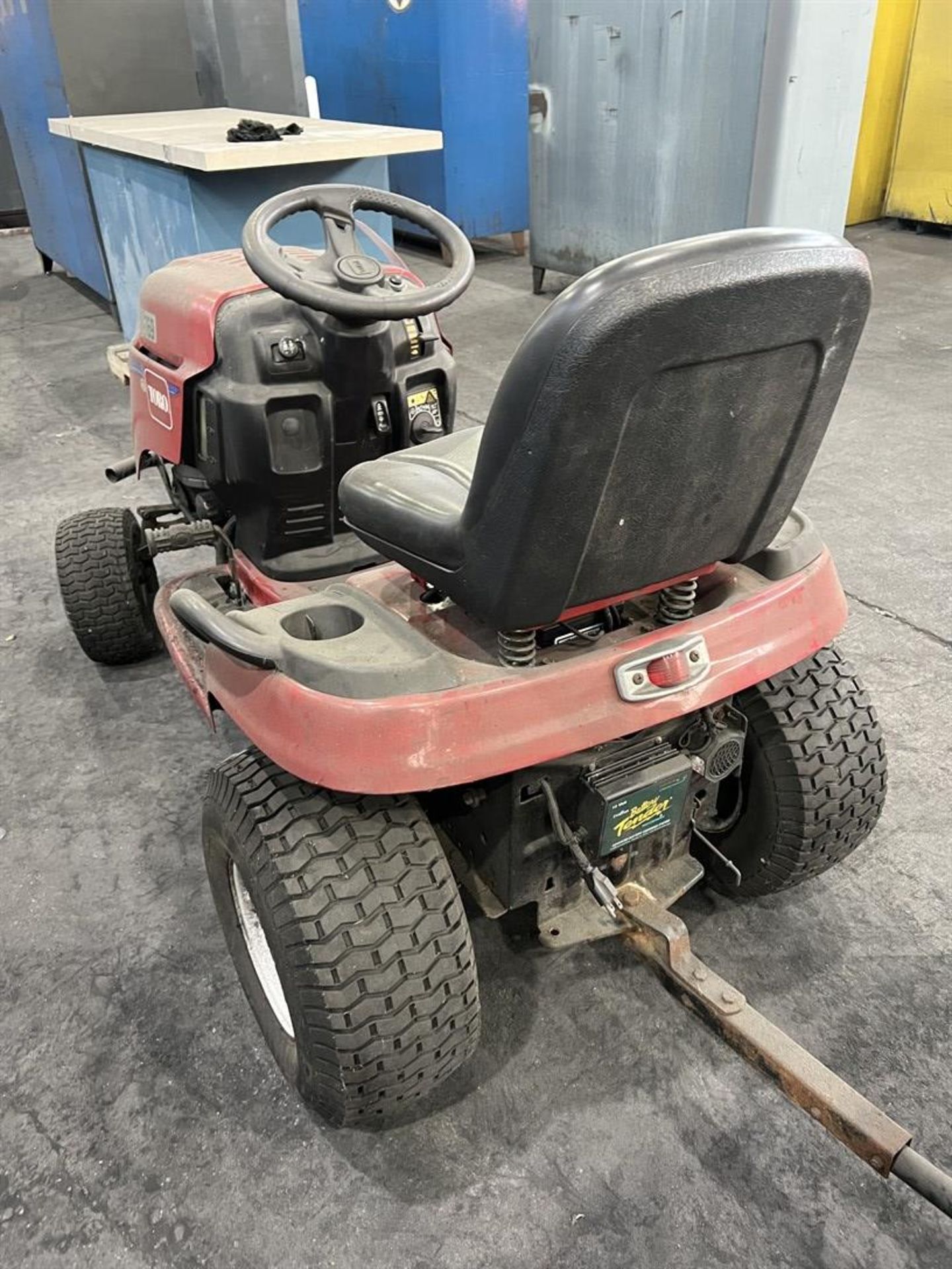 TORO LX468 Riding Lawnmower - Image 4 of 6