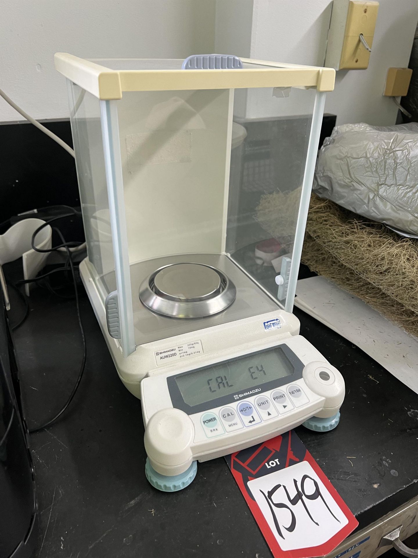 SHIMADZU AUW220D Lab Scale, s/n D450001179