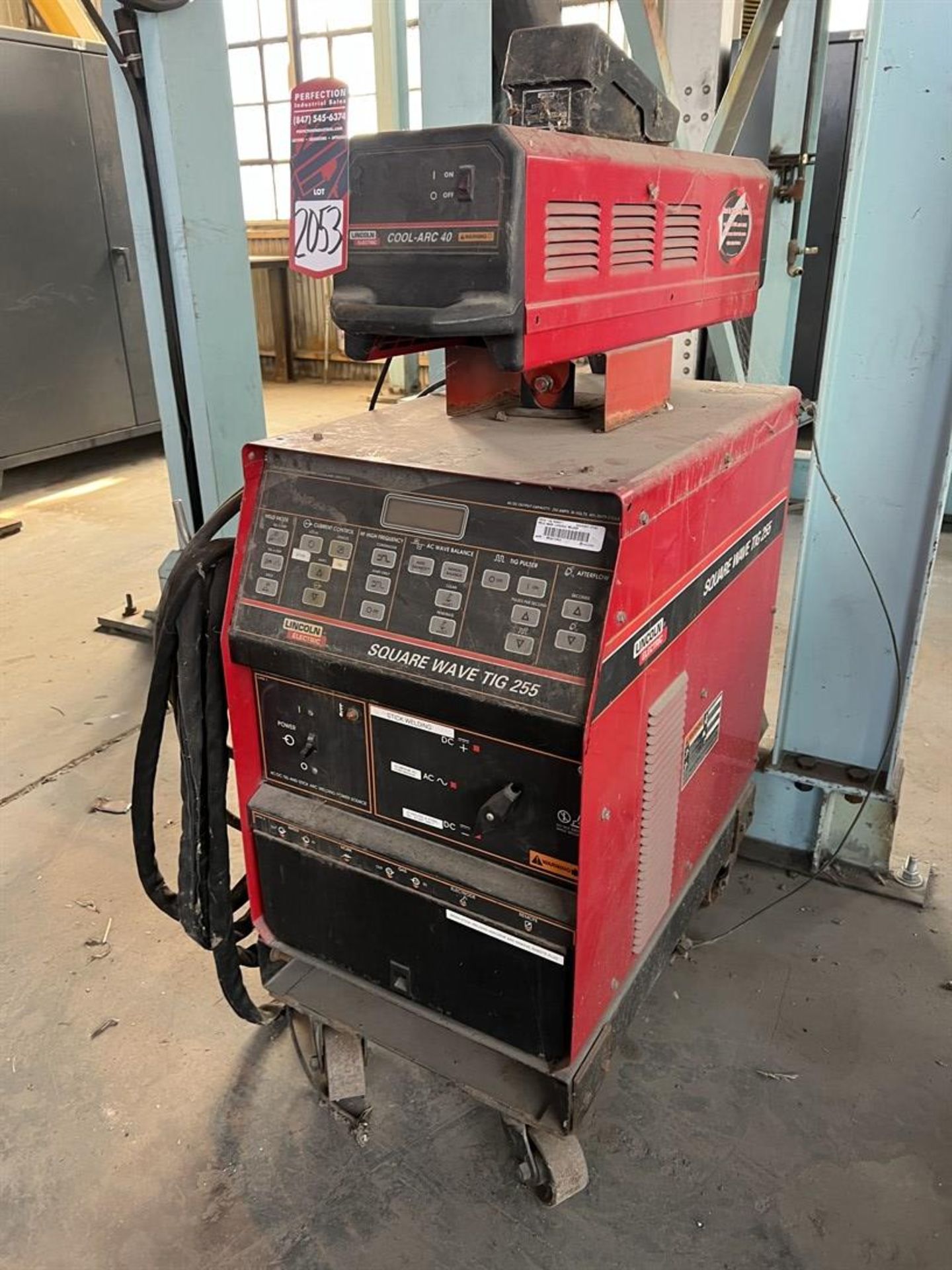 LINCOLN Square Wave TIG 255 TIG Welder, s/n U1950711194, w/ Cool Arc 40 Chiller