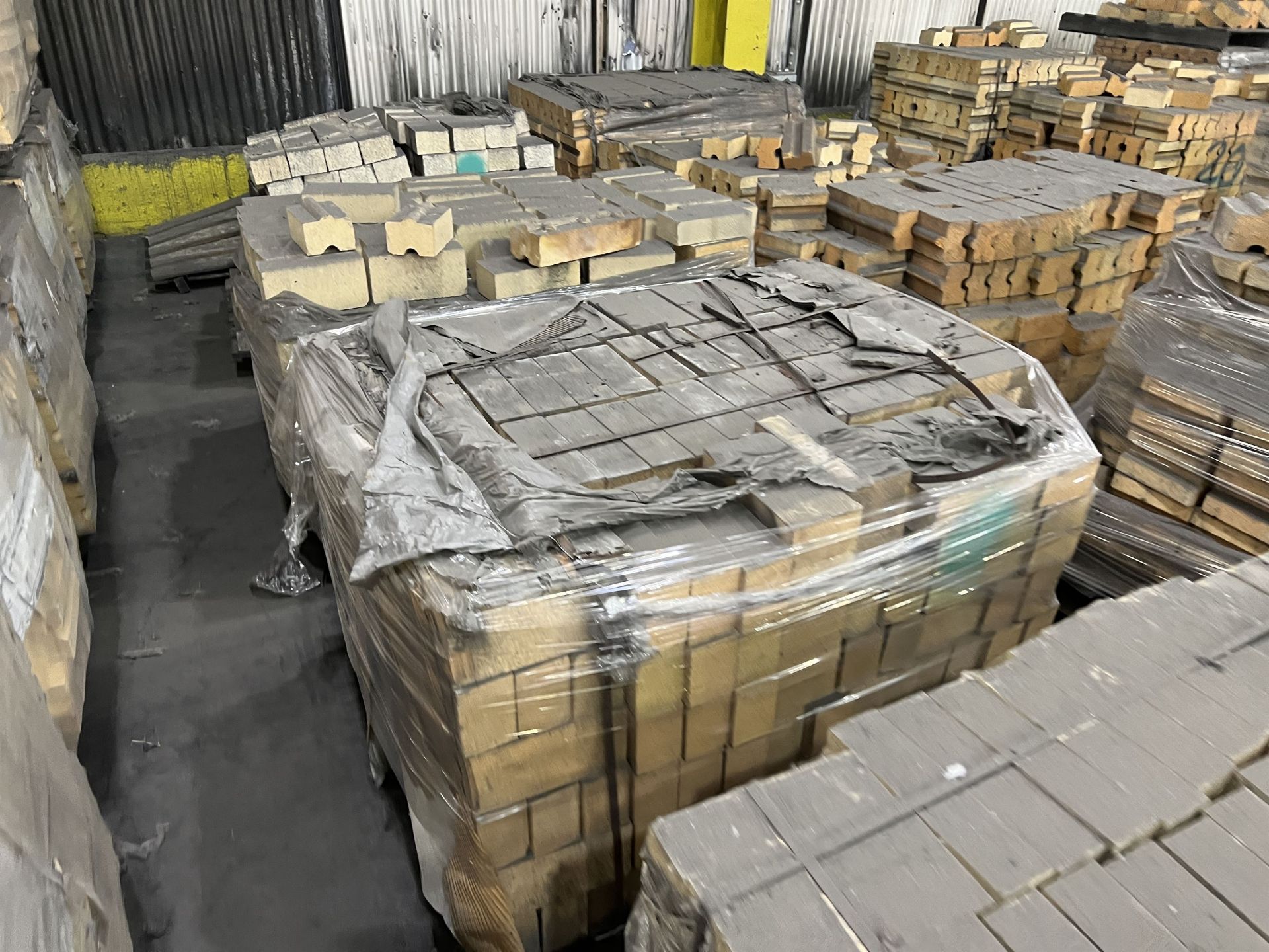 Lot of (12) Pallets of Assorted Carbon BakingBrick - Image 5 of 9