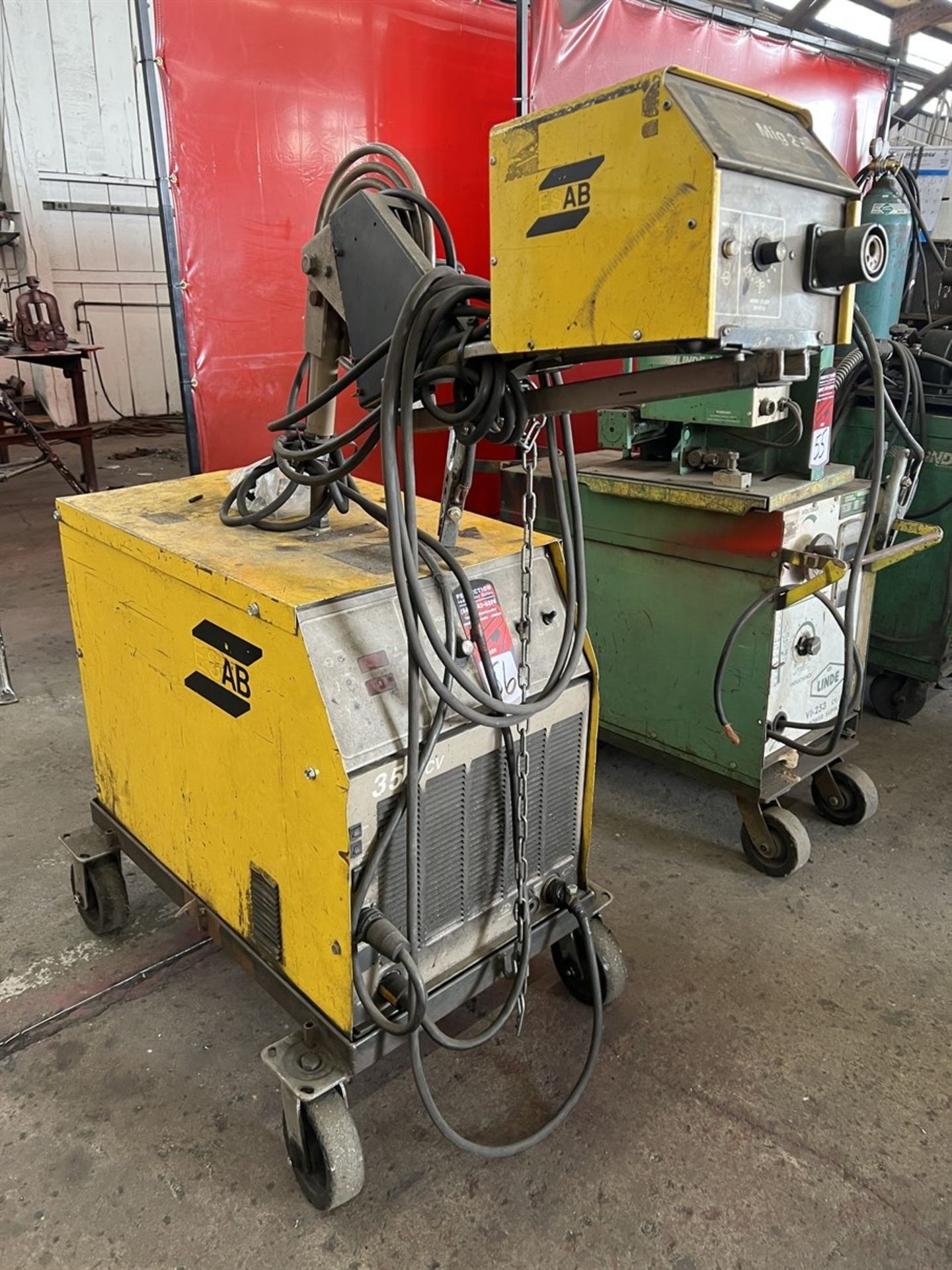 ESAB 352 CV MIG Welder, s/n na, w/ Esab MIG 2E Wire Feeder, (Fab Shop) - Image 2 of 4