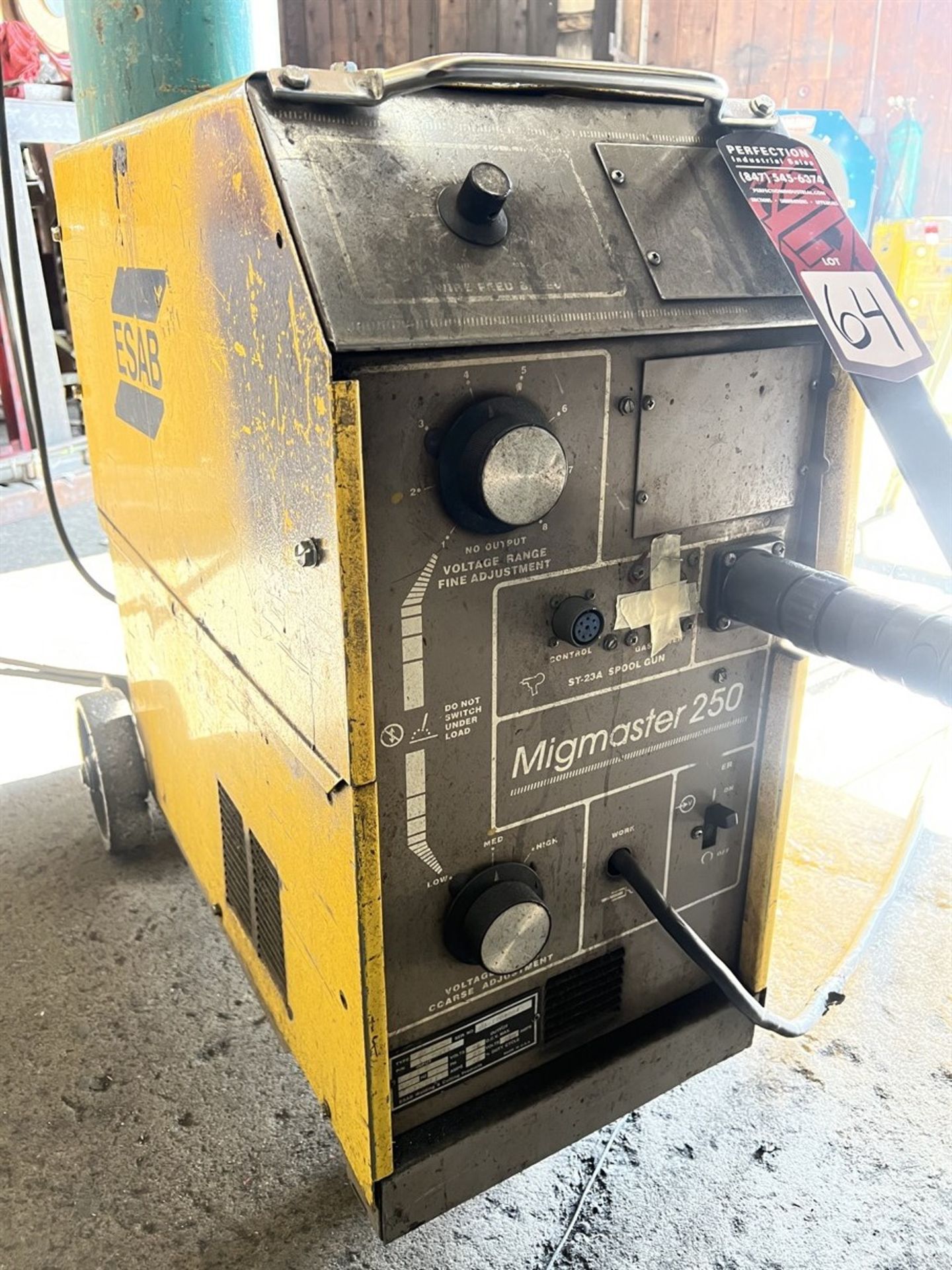 ESAB MigMaster 250 MIG Welder, s/n MA-I708004, (Fab Shop)