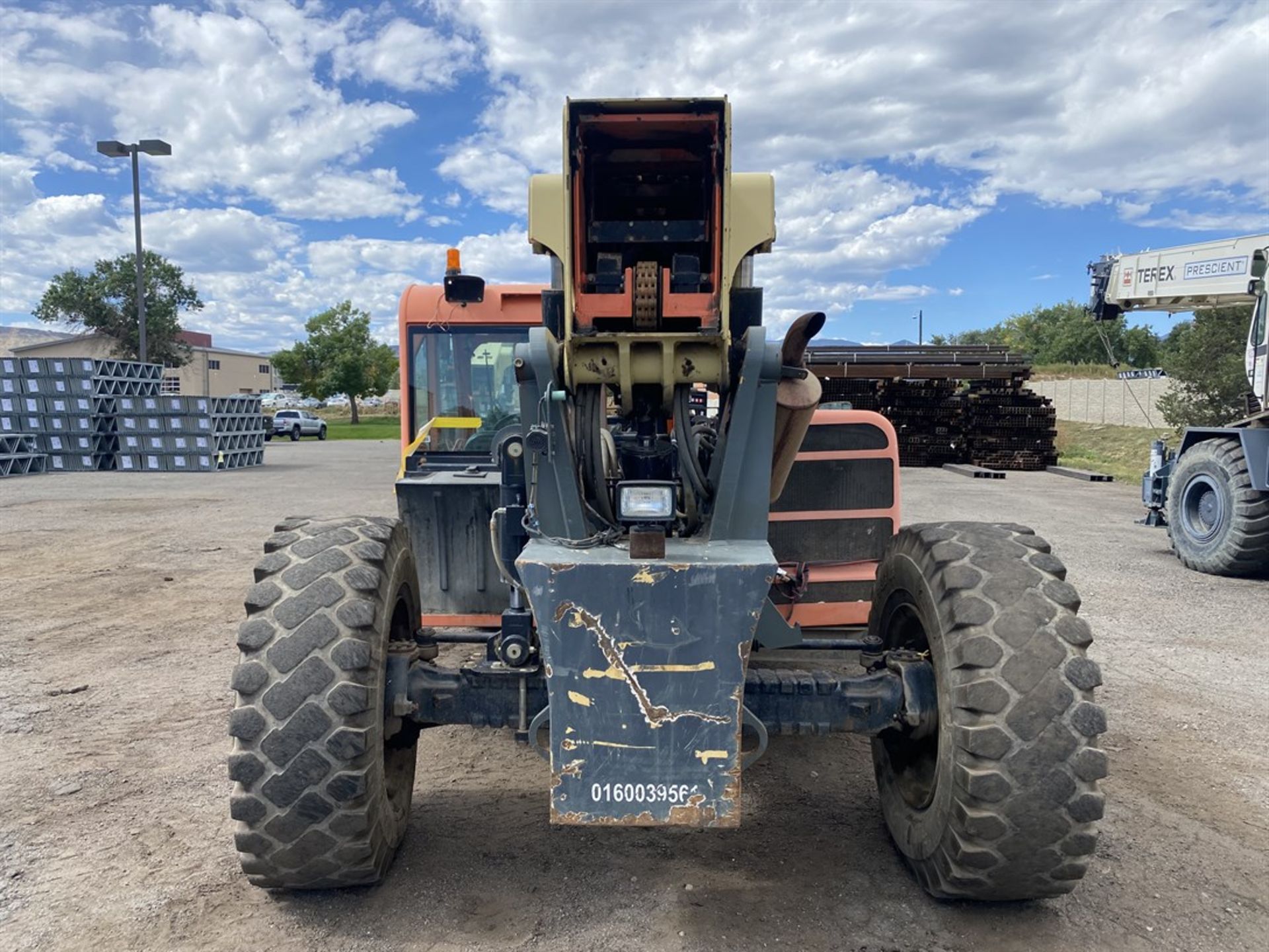 2010 JLG G12-55A Telehandler, 12,000 LB Capacity, 55' Max Lift Height, 10 Degree Frame Leveling, 20 - Image 7 of 18