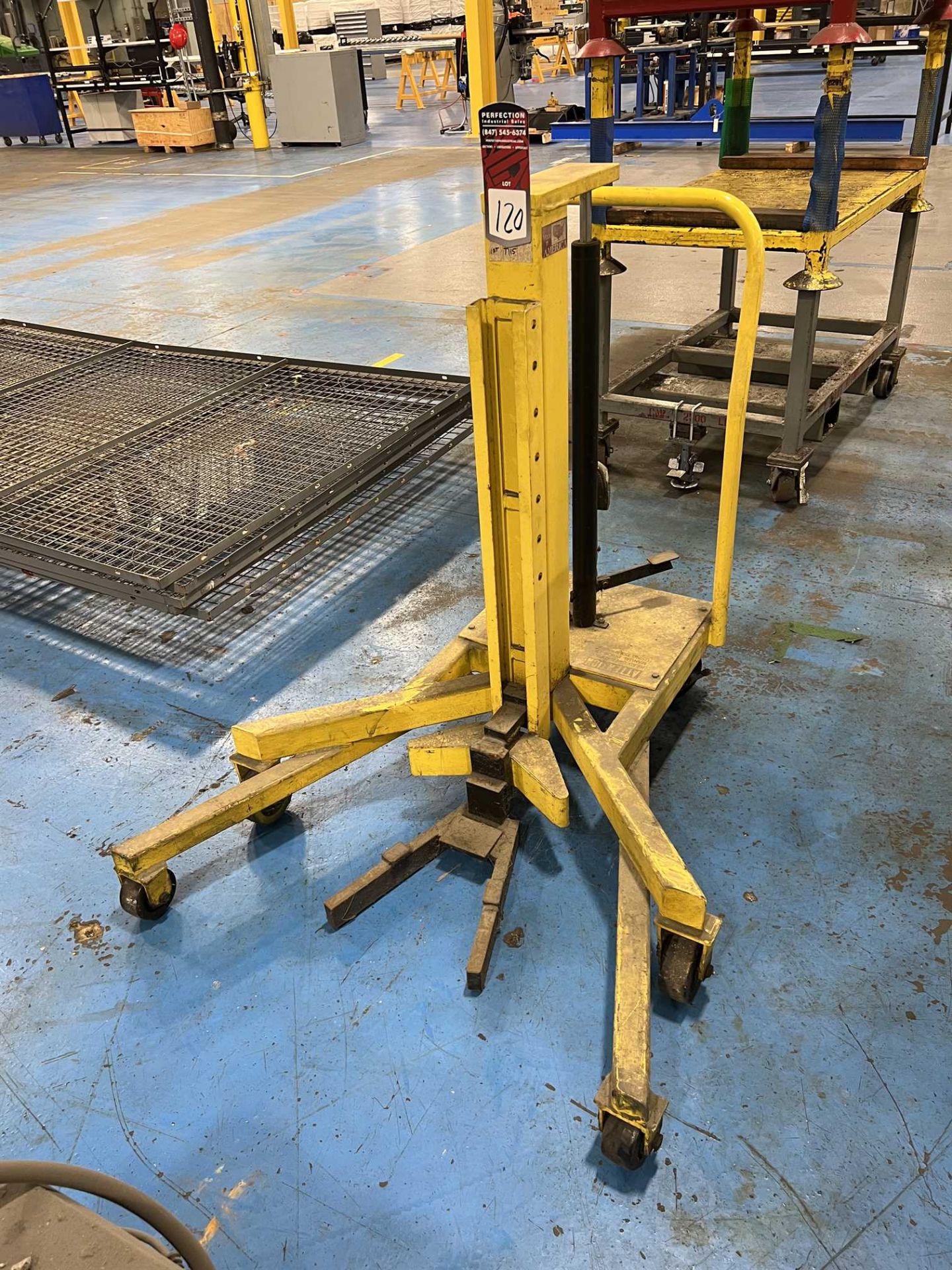 EASY LIFT ELE 800 Lift Cart, s/n 001060, 800 lbs Capacity (Located in Conroe, TX)