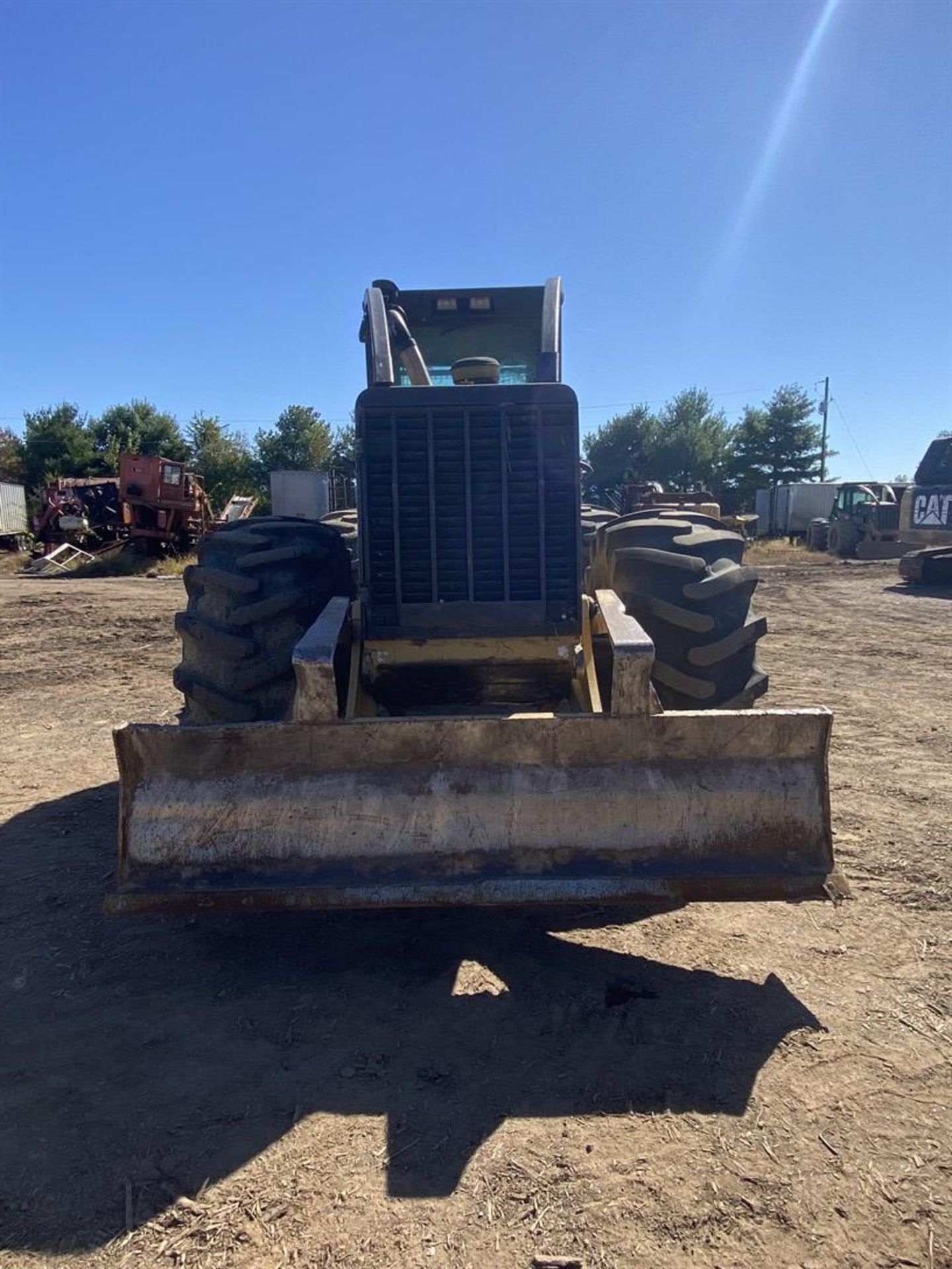 2001 CATERPILLAR 525B Grapple Skidder, s/n K3KZ00509, 16273 Hours, w/ Bolt-On Guarding - Image 3 of 11