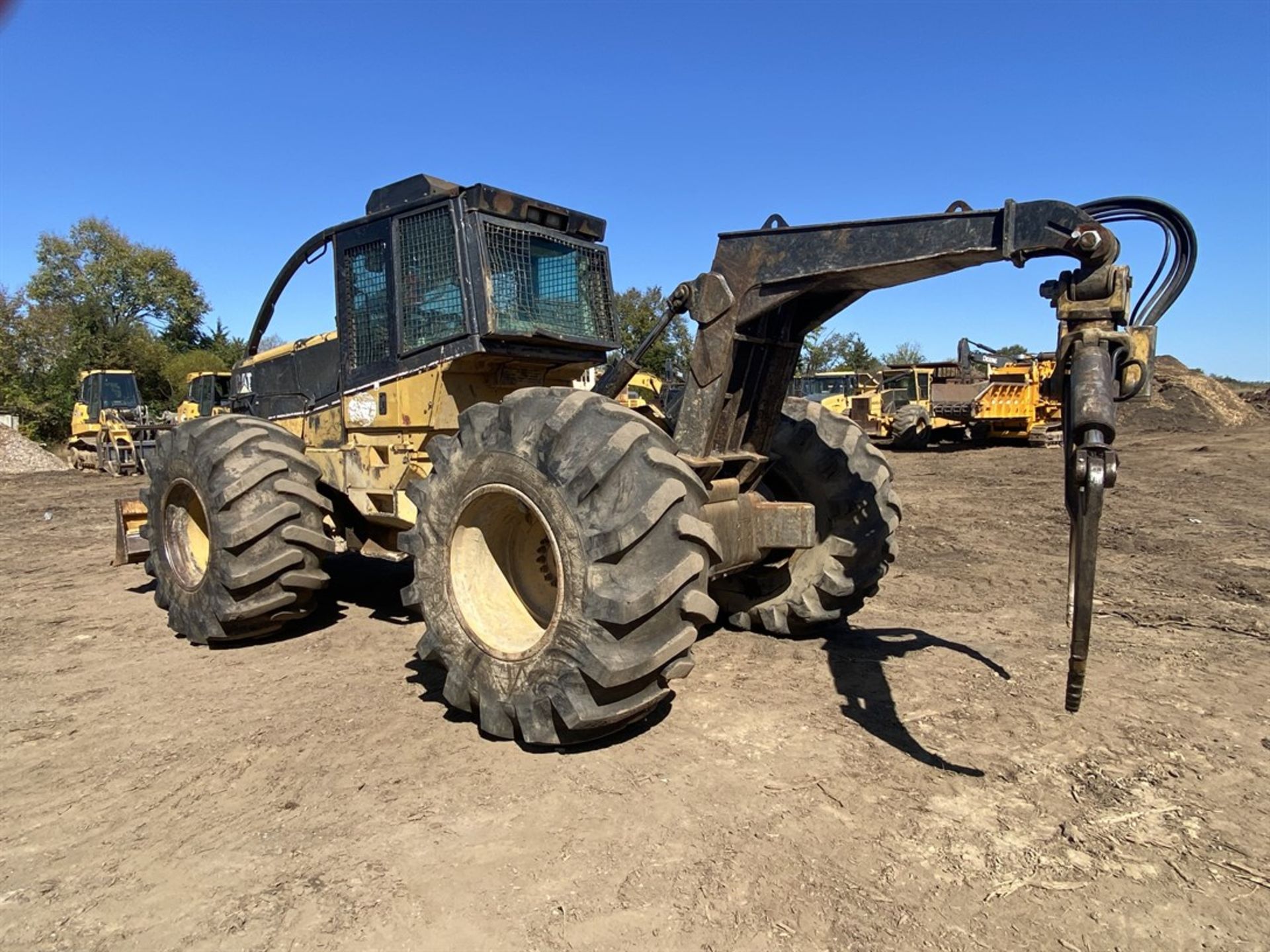 2001 CATERPILLAR 525B Grapple Skidder, s/n K3KZ00509, 16273 Hours, w/ Bolt-On Guarding - Image 7 of 11