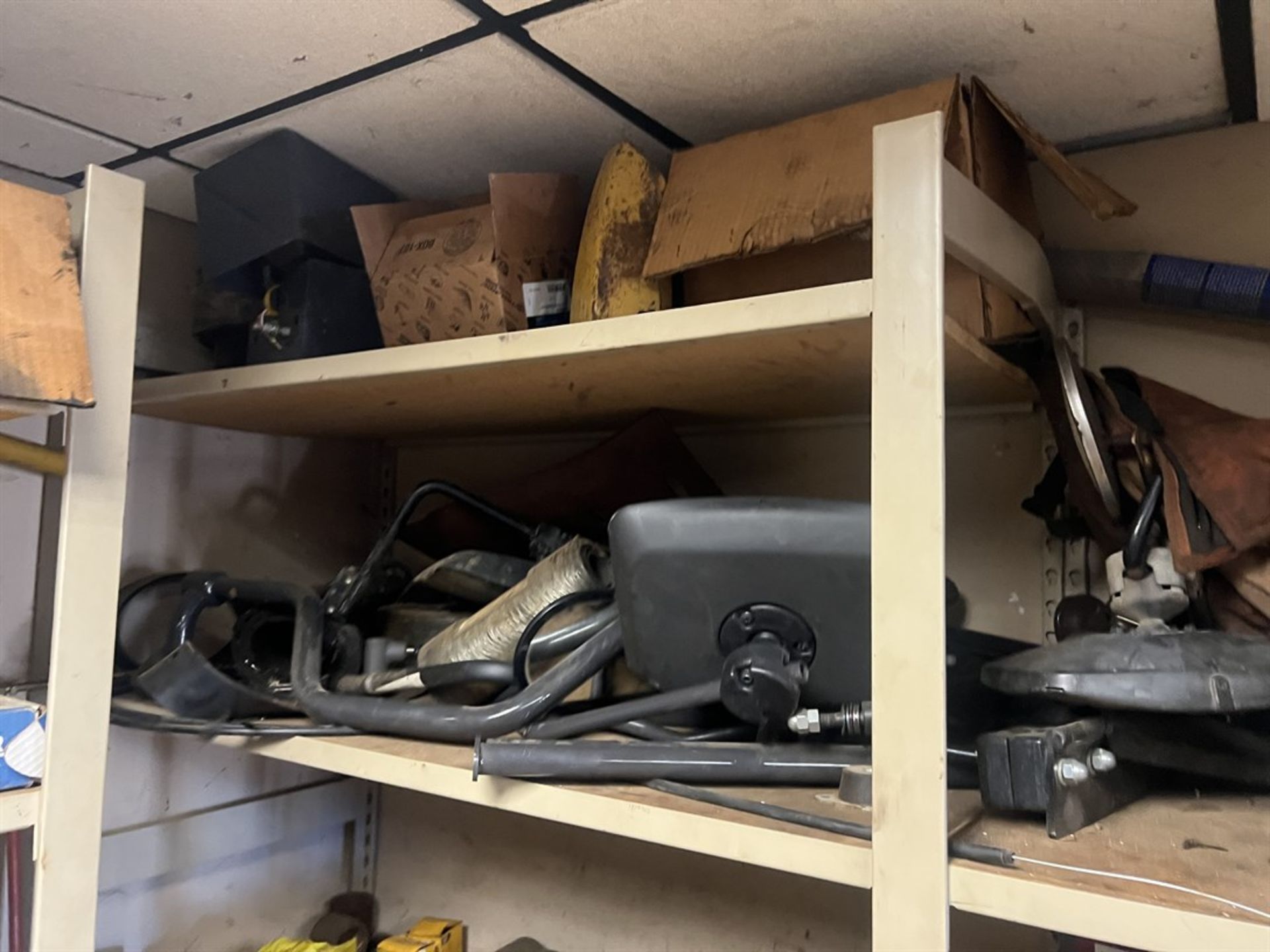 Balance of Maintenance Room Comprising Truck Parts, Lights, Bearings, Seals, A/C Parts, Pins, - Image 14 of 14