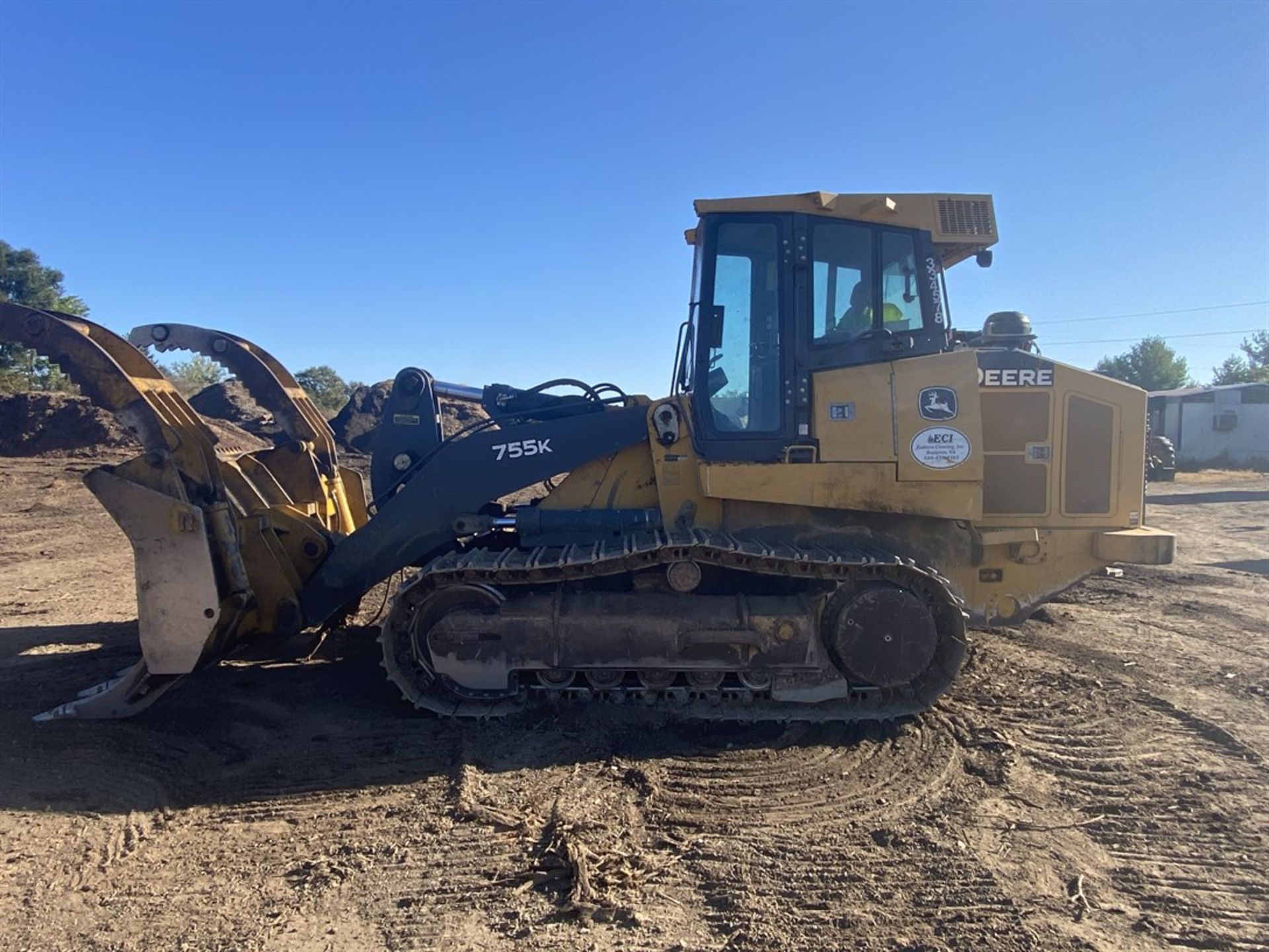 2018 DEERE 755K Track Loader, s/n 1T0755KXHJE334578, 6063 Hours, w/ Grapple Root Rake - Image 2 of 13