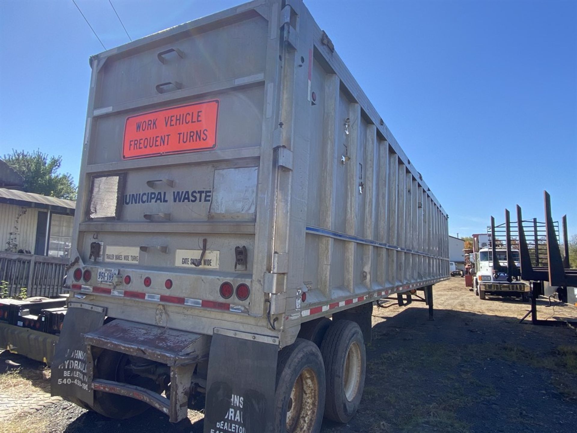 2003 EAST T/A Walking Floor Semi Trailer, VIN 1E1U1Y2863RJ32487 - Image 3 of 4