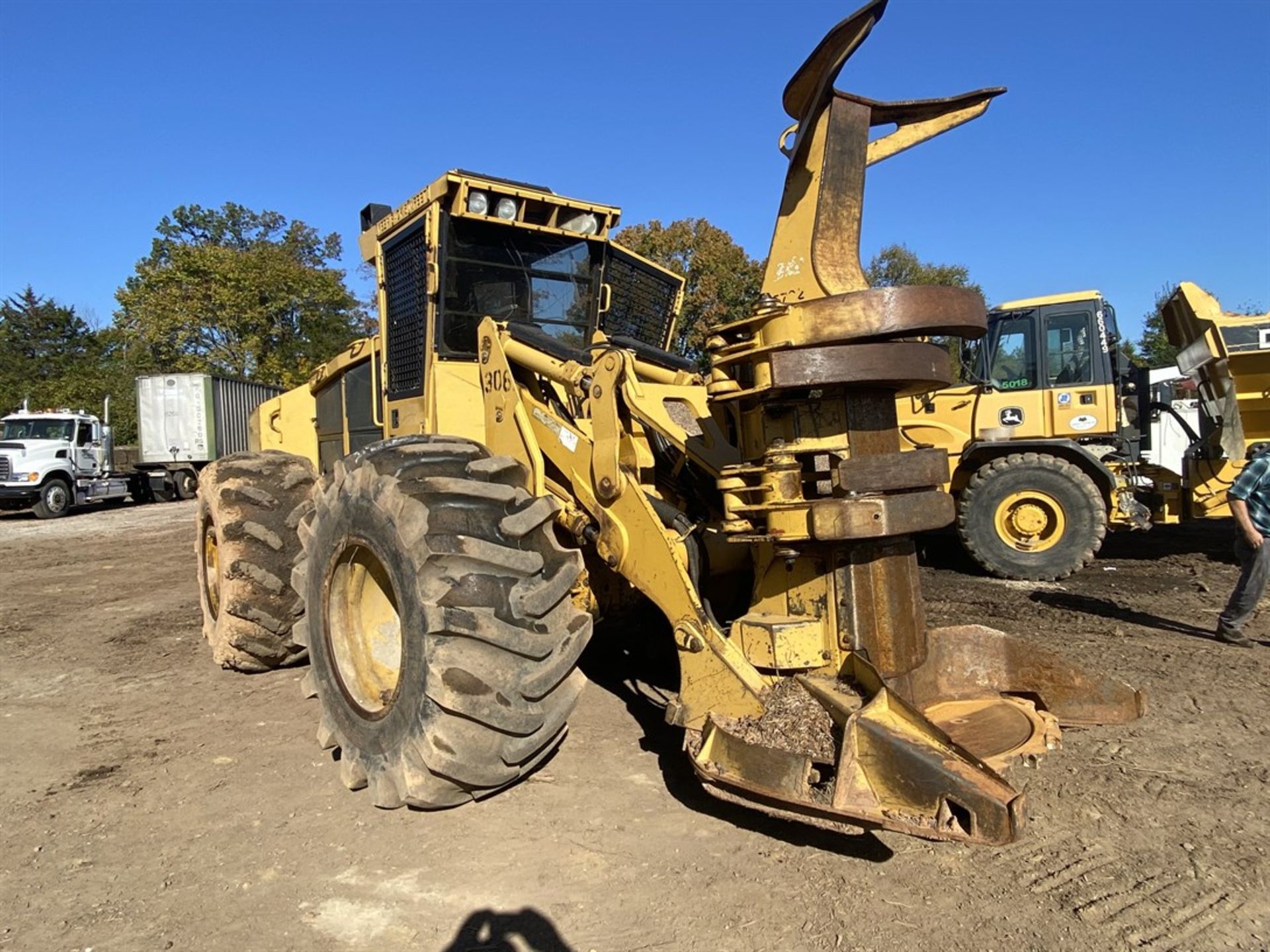 2004 TIGERCAT 724D Feller Buncher, s/n 7240614, 8863 Hours, w/ TIGERCAT 5702 Blade Head - Image 2 of 11