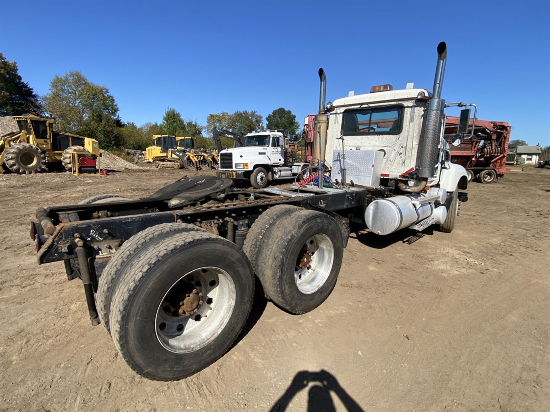 2003 MACK CV713 T/A Truck Tractor, VIN 1M2AG10Y63M005224 - Image 5 of 8