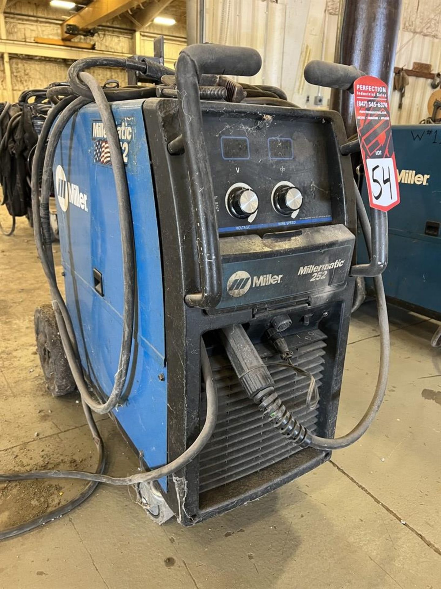 MILLER Millermatic 252 MIG Welder, s/n MD151110N - Image 2 of 4