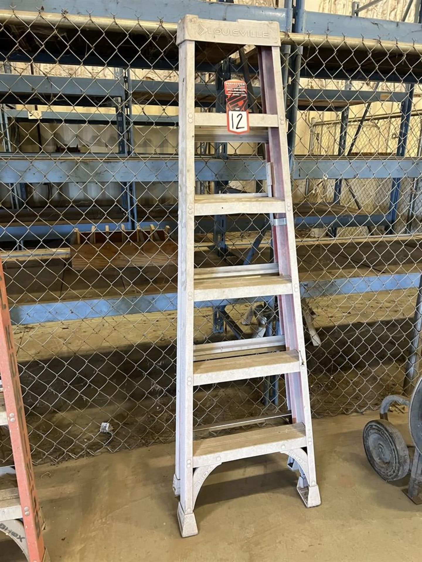 LOUISVILLE 6' ad WERNER 4' Fiberglass Step Ladders - Image 2 of 2