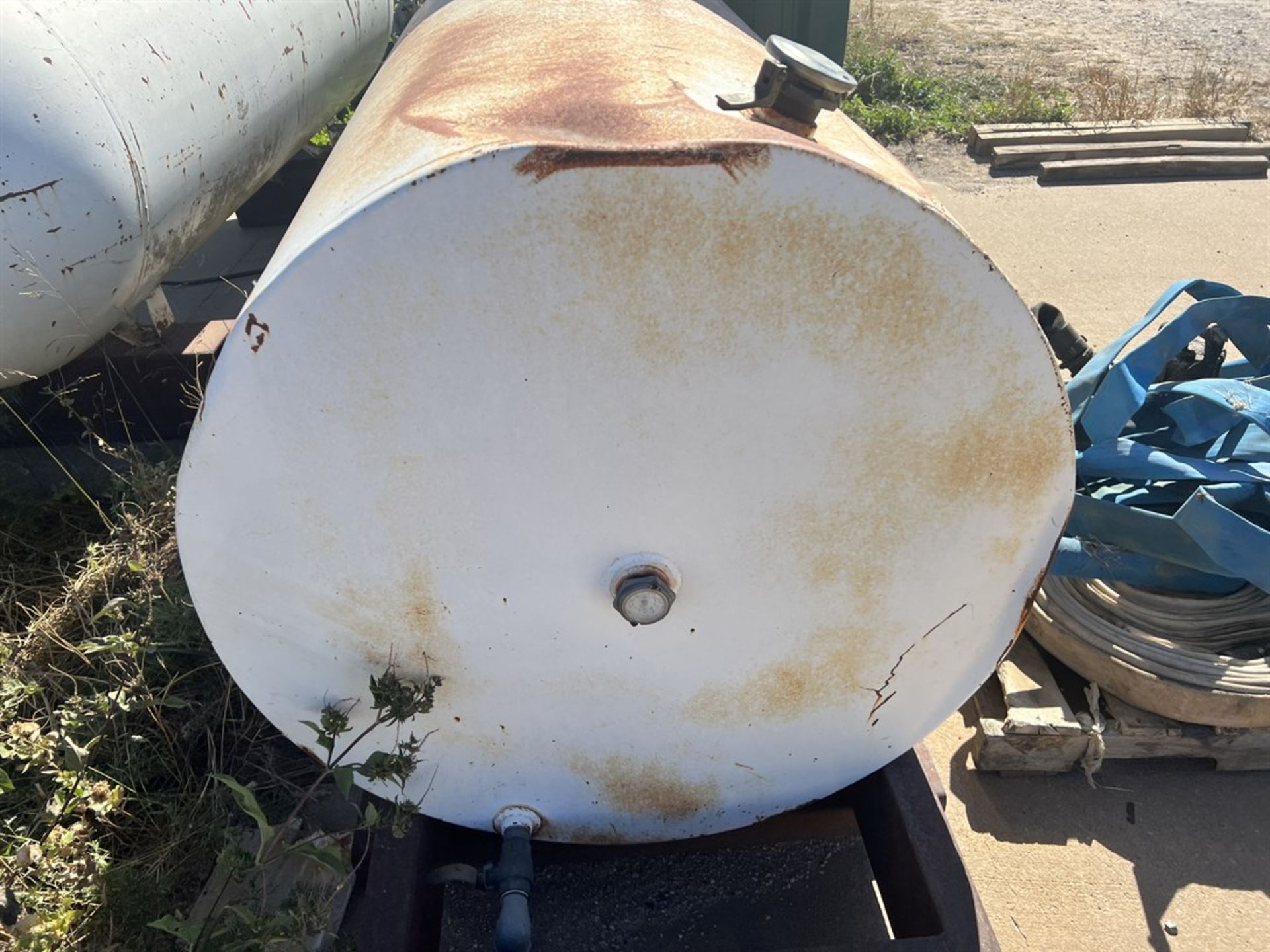 Approx 200 Gallon Fuel Tank - Image 3 of 3