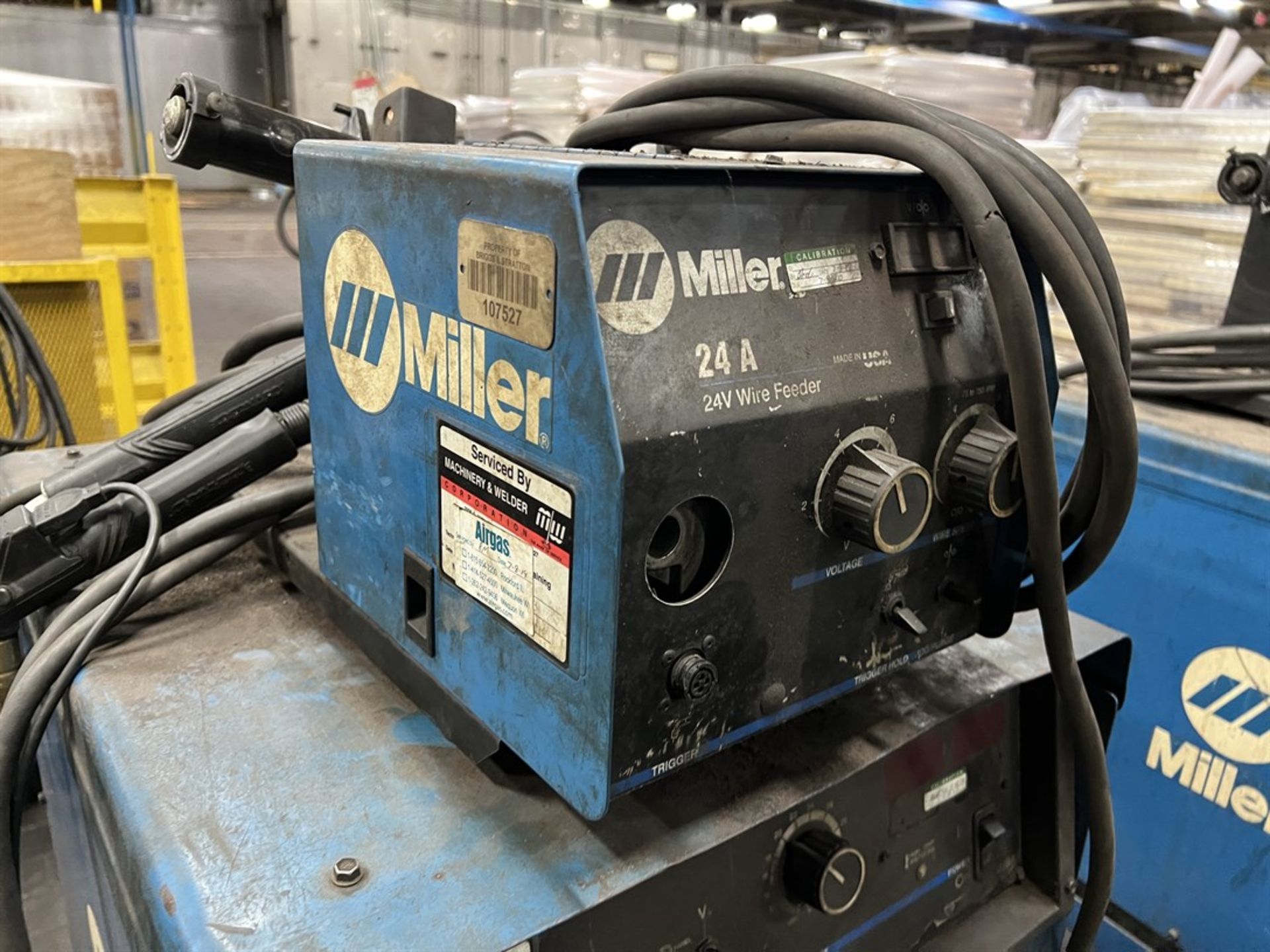 MILLER Deltaweld 302 MIG Welder, s/n KF929264, w/ Miller 24A Wire Feed - Image 4 of 4