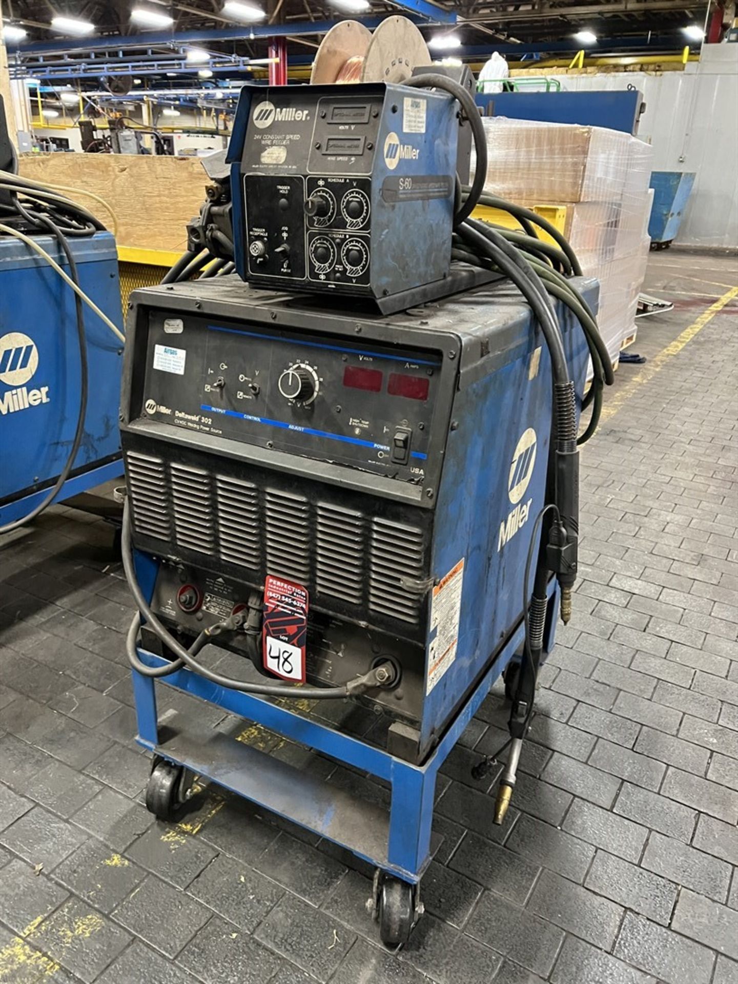 MILLER Deltaweld 302 MIG Welder, s/n KF942022, w/ Miller 24V Wire Feed