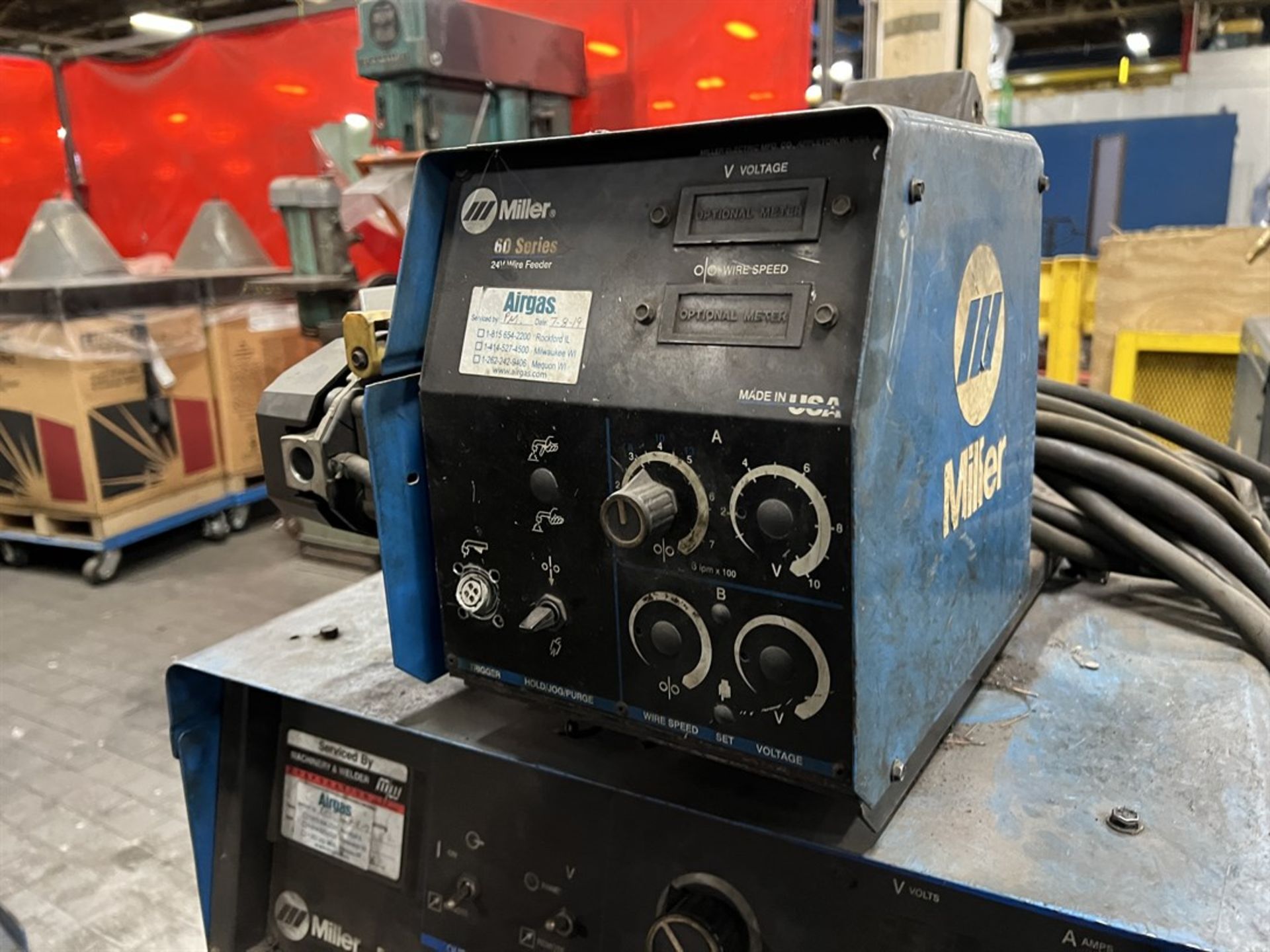 MILLER Deltaweld 302 MIG Welder, s/n KJ281204, w/ Miller 60 Series Wire Feed - Image 5 of 6