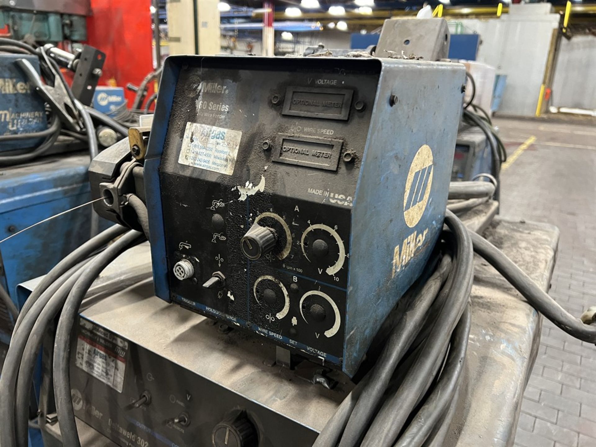 MILLER Deltaweld 302 MIG Welder, s/n KJ287462, w/ Miller 60 Series Wire Feed - Image 4 of 4