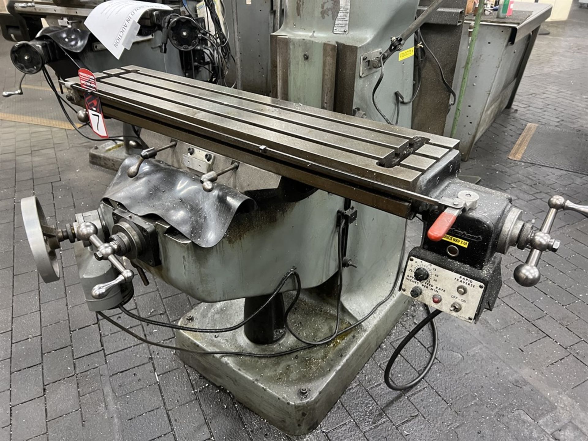 BRIDGEPORT Series I Milling Machine, s/n 240144, 9” x 42” Power Feed Table, 60-4200 RPM, 2 HP, ( - Image 3 of 8