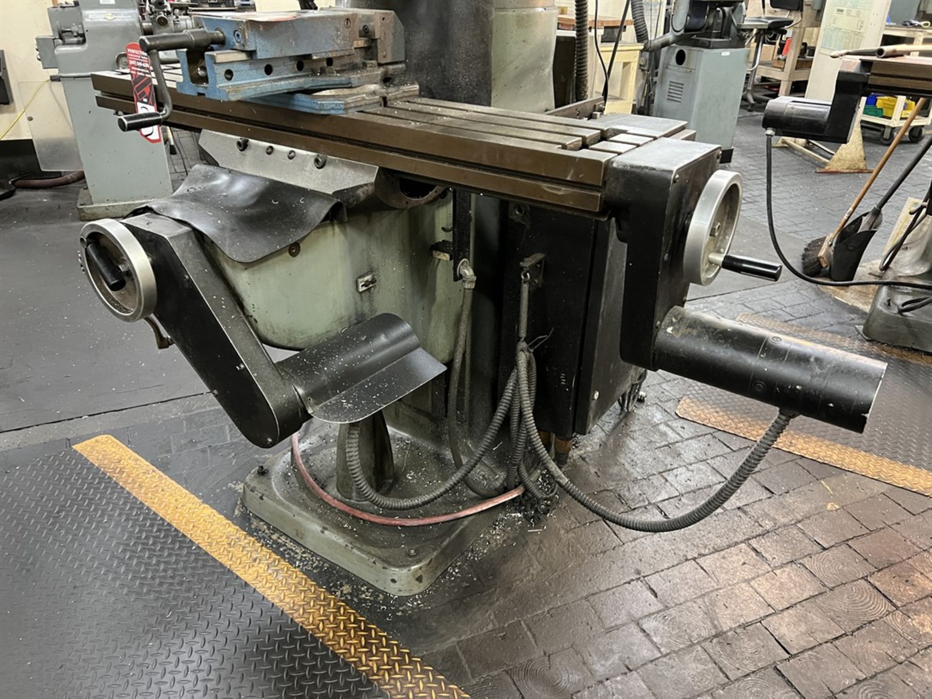 BRIDGEPORT Series I Milling Machine, s/n 237436, 9” x 48” Power Feed Table, 60-4200 RPM, Anilam - Image 3 of 9