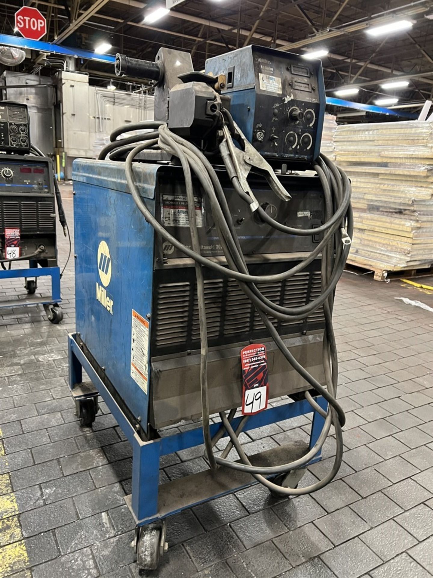 MILLER Deltaweld 302 MIG Welder, s/n KJ287462, w/ Miller 60 Series Wire Feed