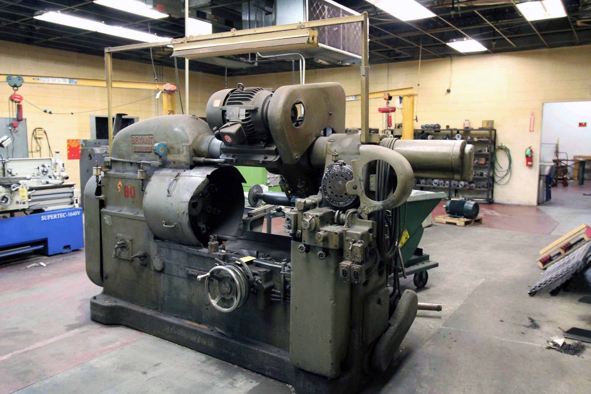 INTERNAL GRINDER, BRYANT NO. 24-26, 15 HP grinding spdl. drive, 18” dia. 6-jaw chuck, auto. - Image 2 of 7