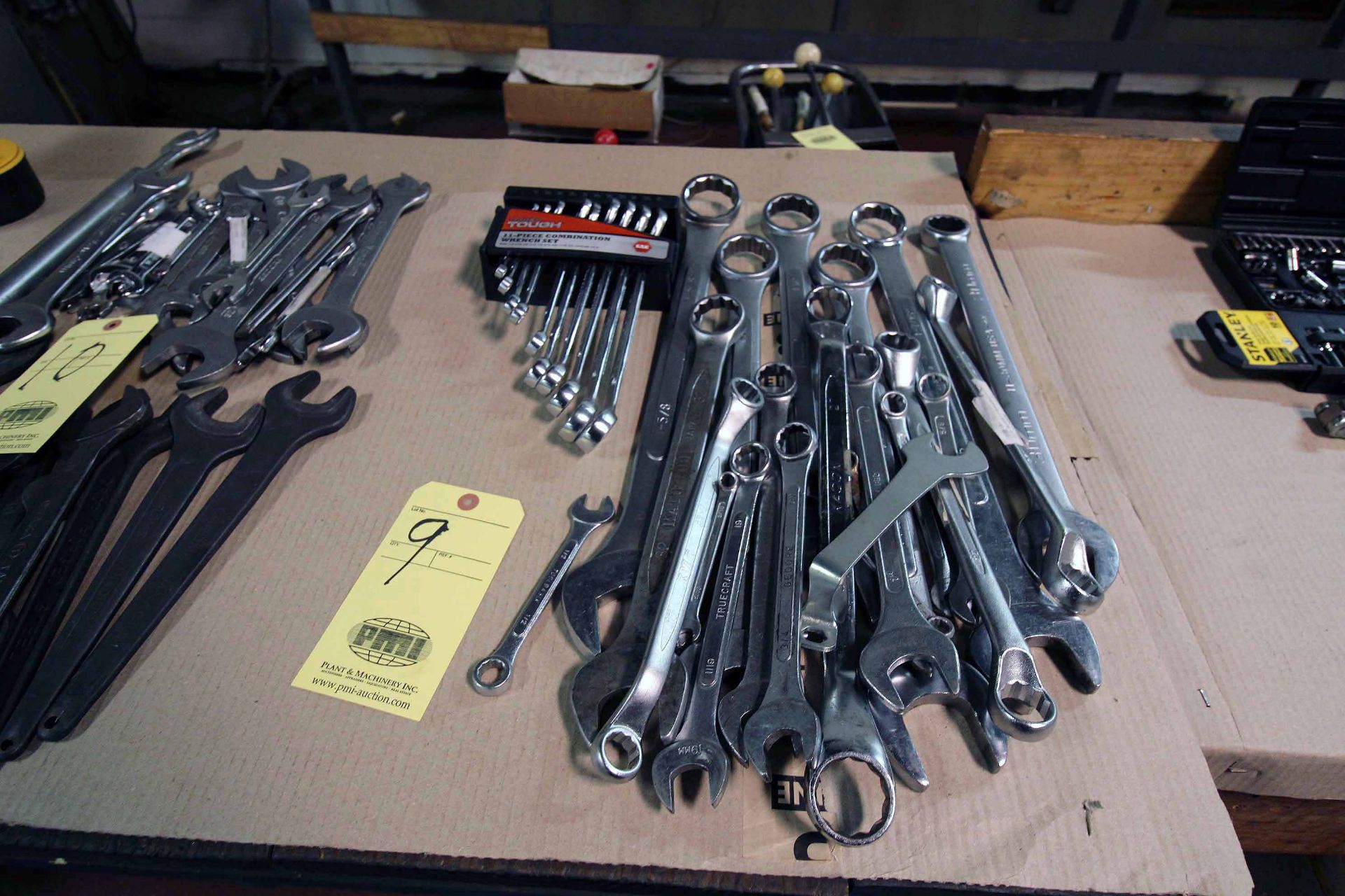 LOT CONSISTING OF: open end / box end wrenches, 1-5/8" to 5/16"