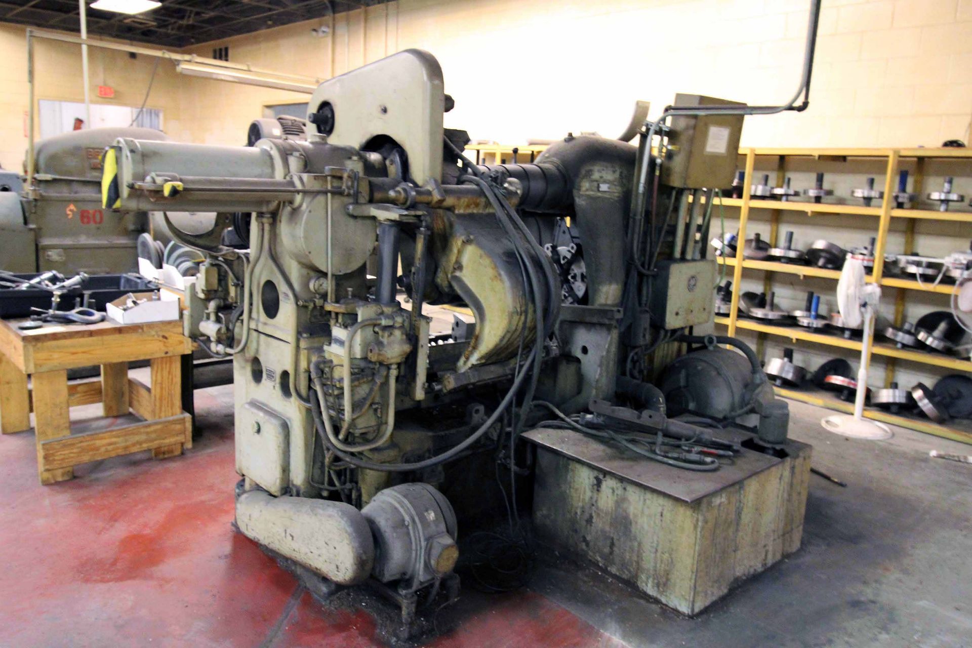 INTERNAL GRINDER, BRYANT NO. 24-26, 15 HP grinding spdl. drive, 18” dia. 6-jaw chuck, auto. - Image 4 of 8