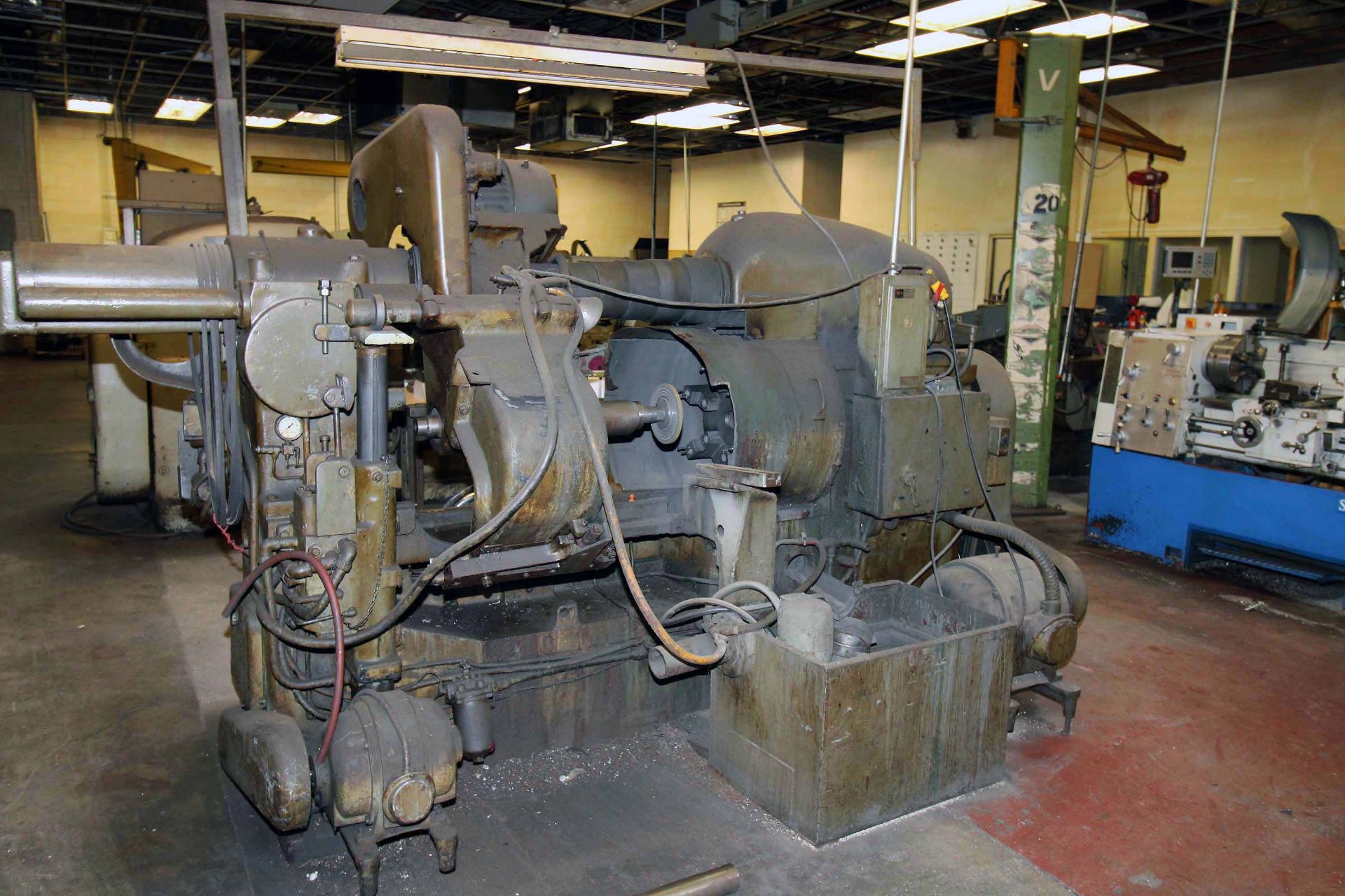 INTERNAL GRINDER, BRYANT NO. 24-26, 15 HP grinding spdl. drive, 18” dia. 6-jaw chuck, auto. - Image 3 of 7