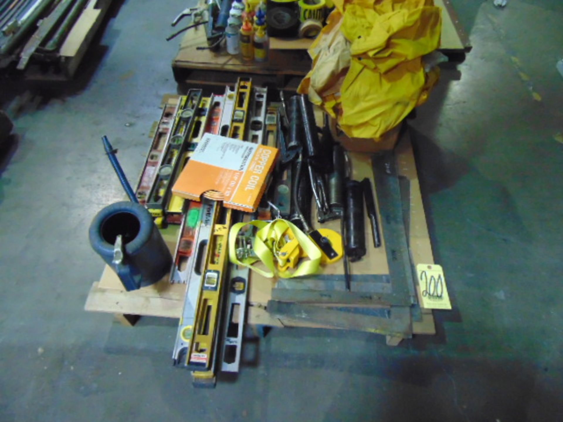 LOT OF HAND TOOLS & MISC., assorted (on five pallets)