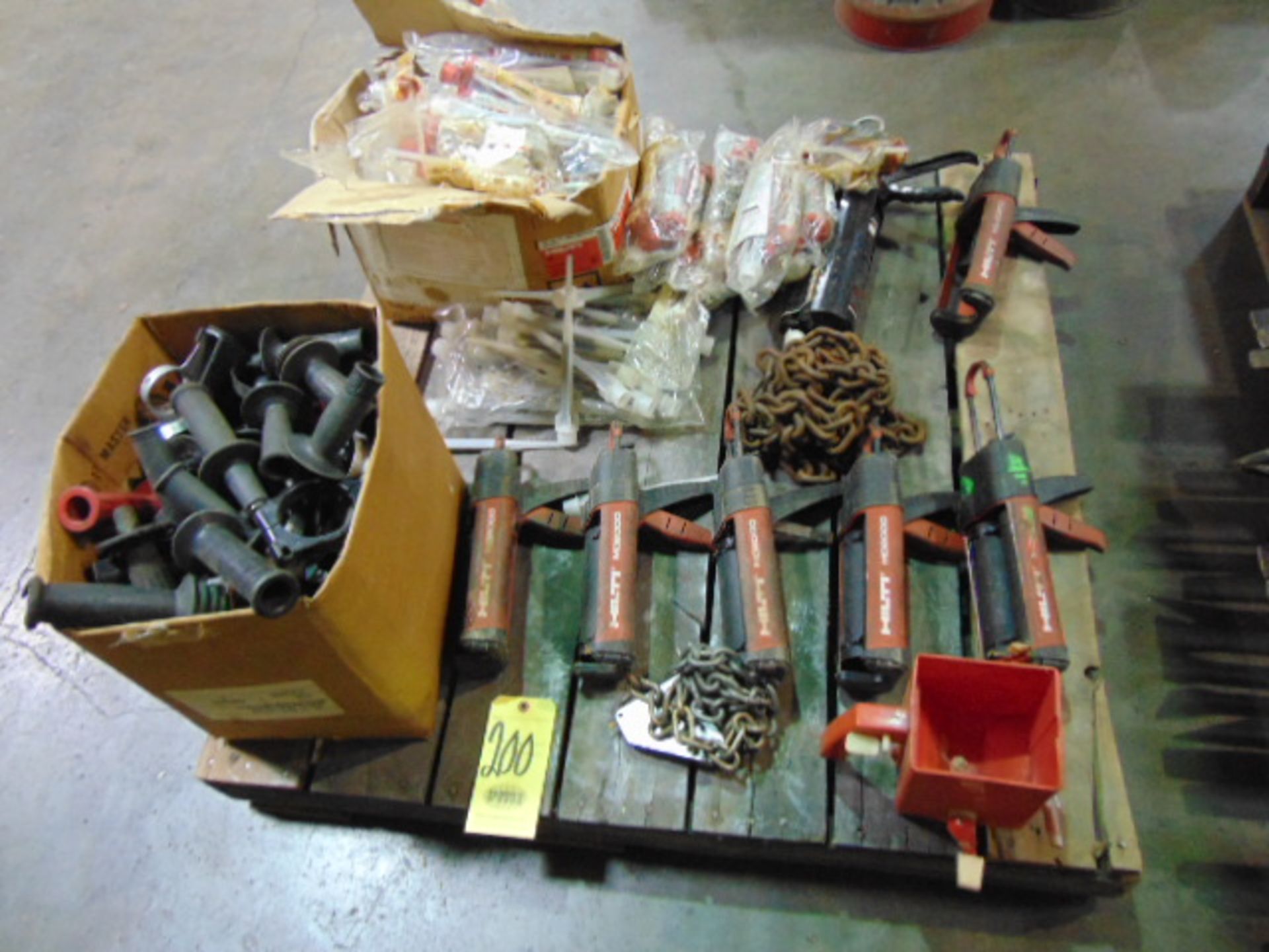 LOT OF HAND TOOLS & MISC., assorted (on five pallets) - Image 3 of 5