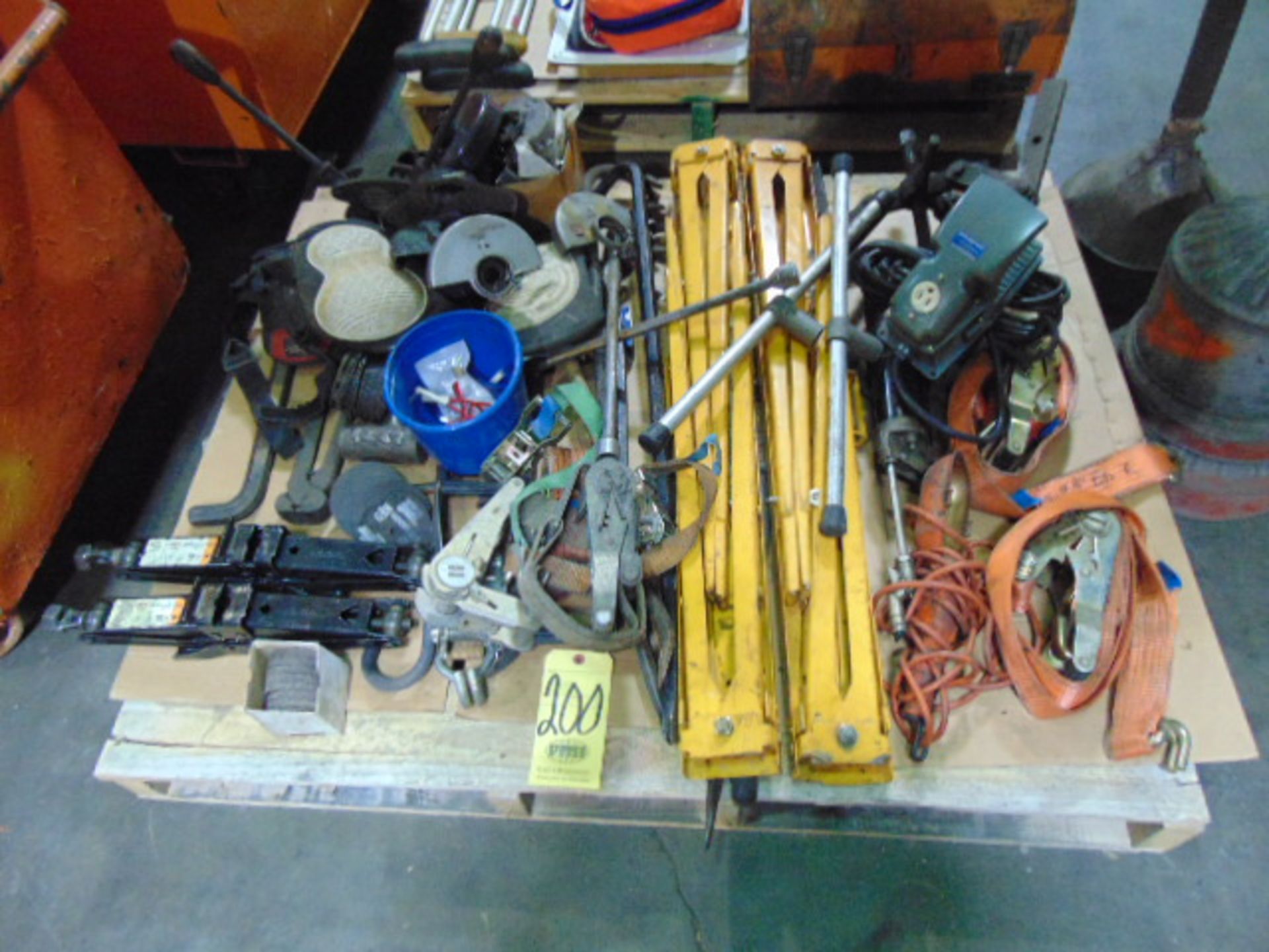 LOT OF HAND TOOLS & MISC., assorted (on five pallets) - Image 4 of 5