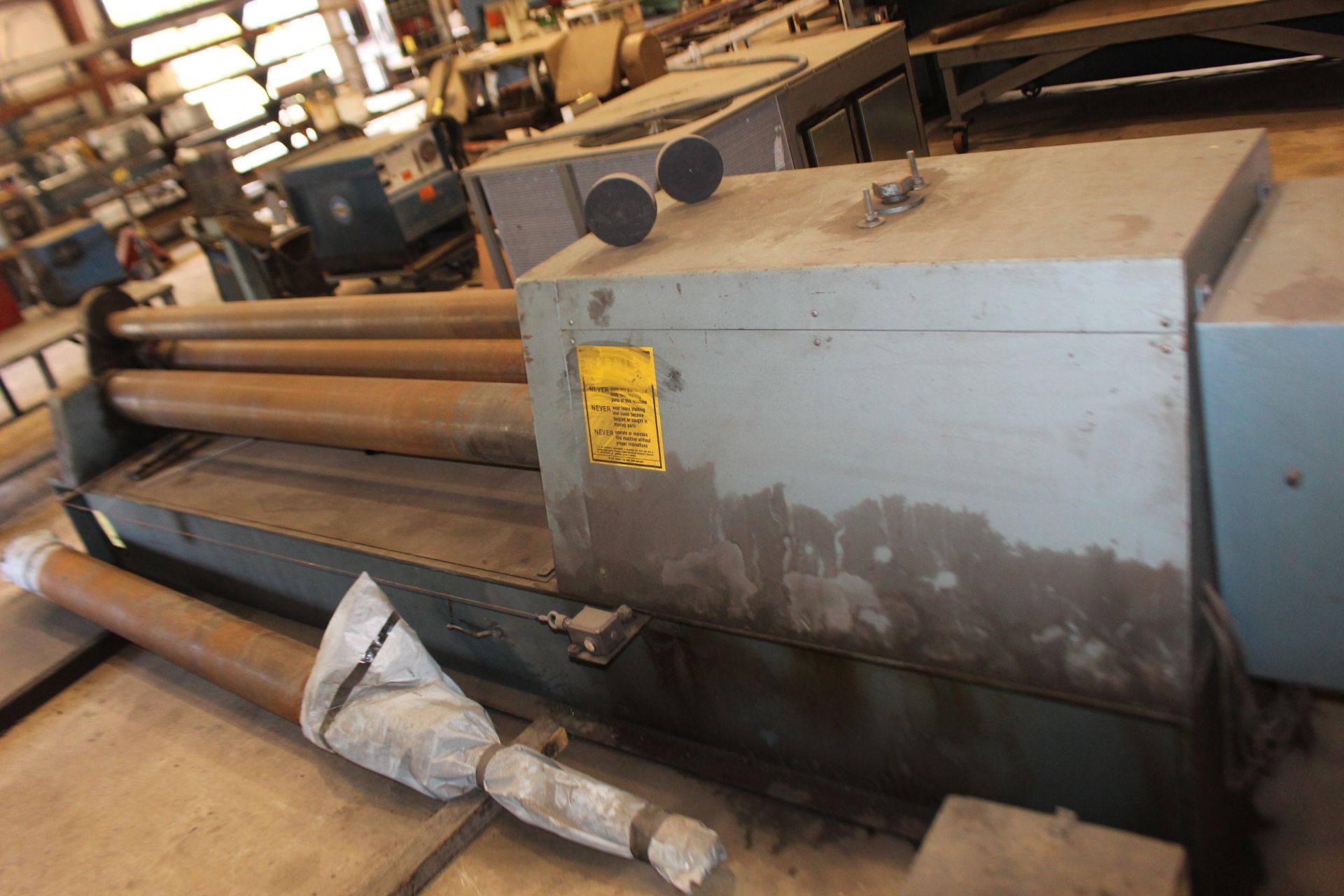 HYDRAULIC PLATE ROLL, MONTGOMERY MDL. R/S 8/8, 8’ x ¼” cap., 10 HP motor, hyd. drop end, - Image 2 of 6