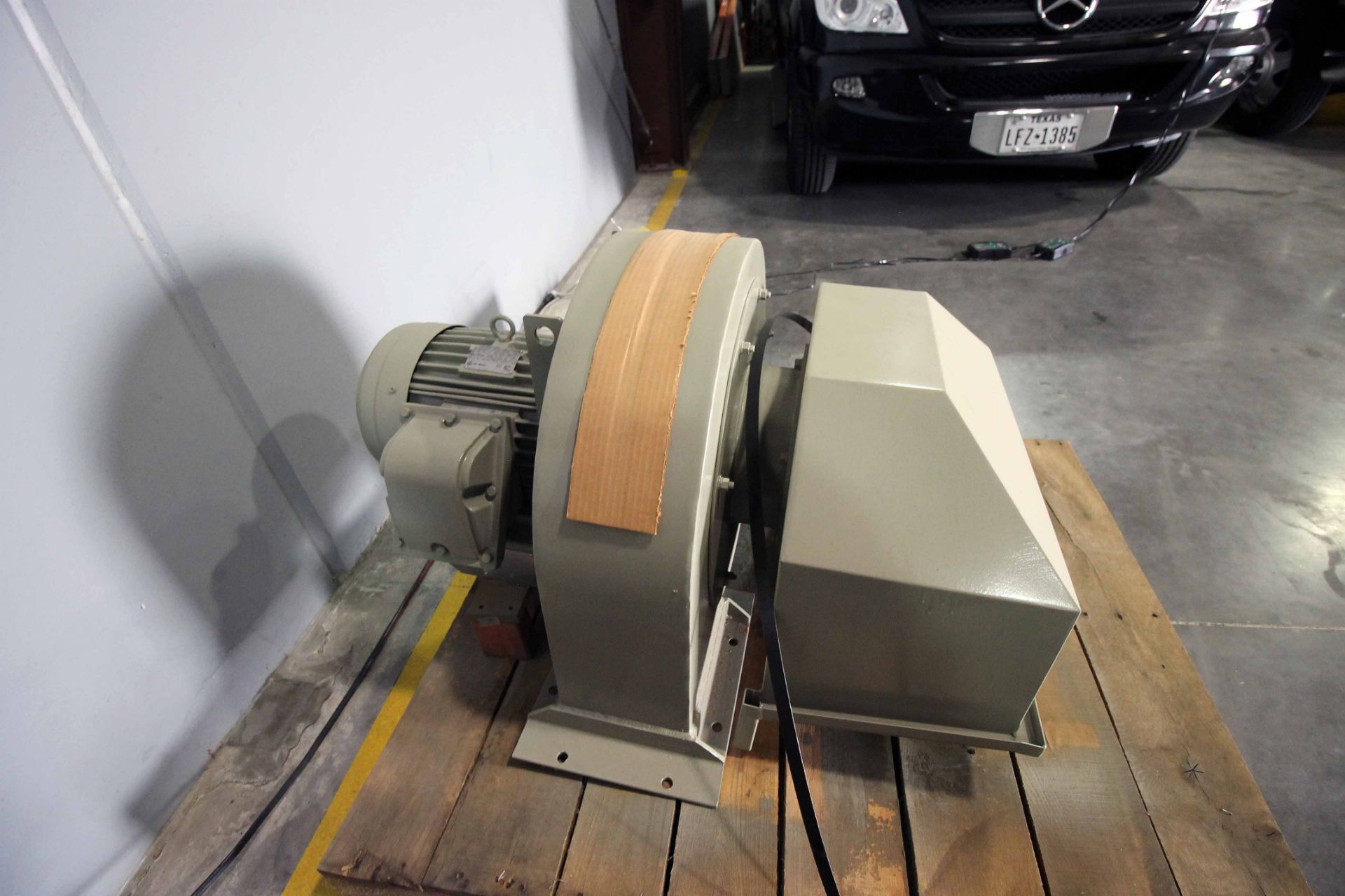 HEAVY DUTY BLOWER, HUNT AIRDYNE MDL. 79-10CW-36460, unused, 3000 CFM AND 11” S.P.W.G., Powered by GE - Image 2 of 2