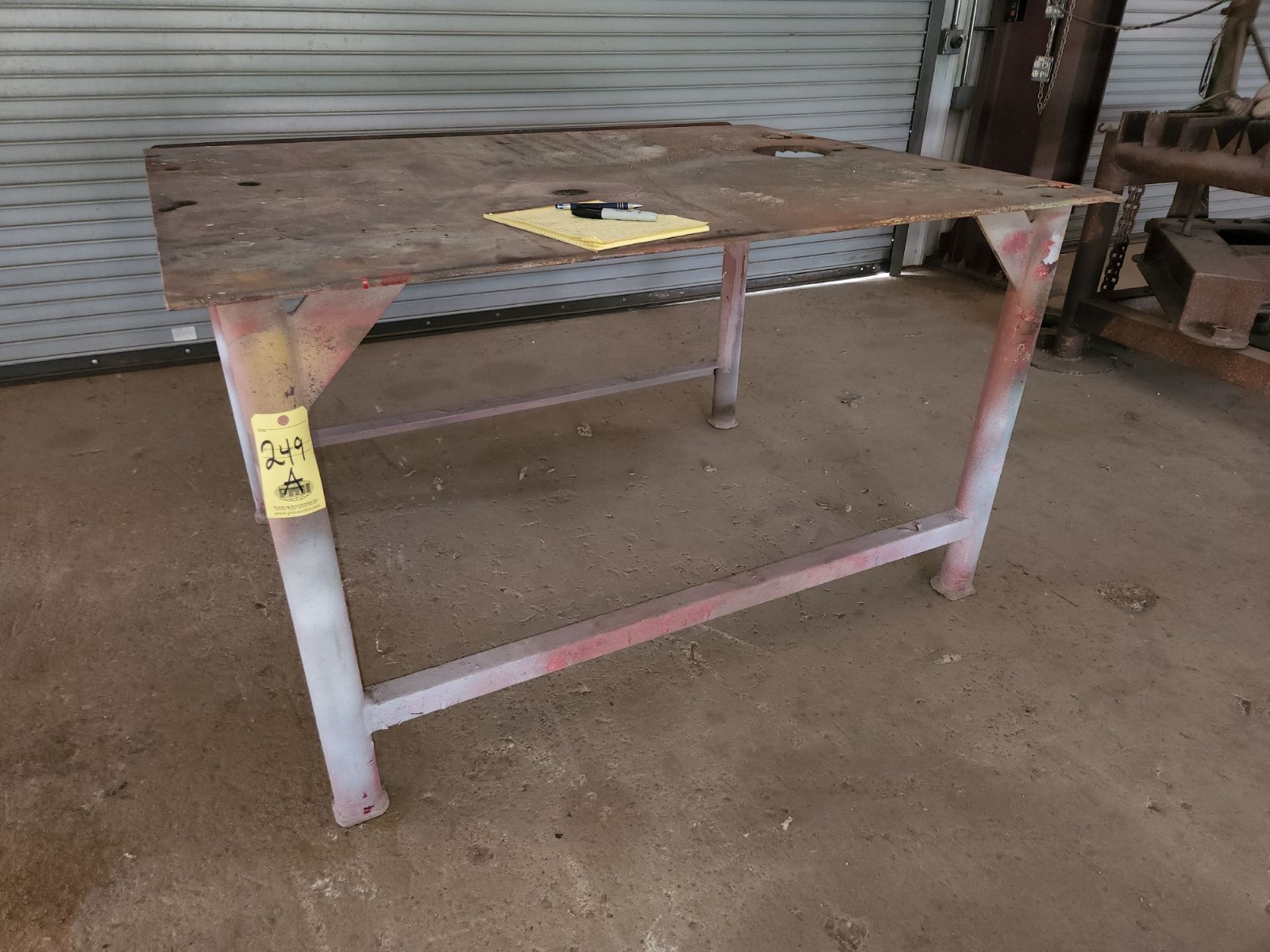 H.D. WELDING TABLE, 4' X 4' (Location: MDS Boring & Drilling, 11900 Hirsch Road, Houston, TX 77050)