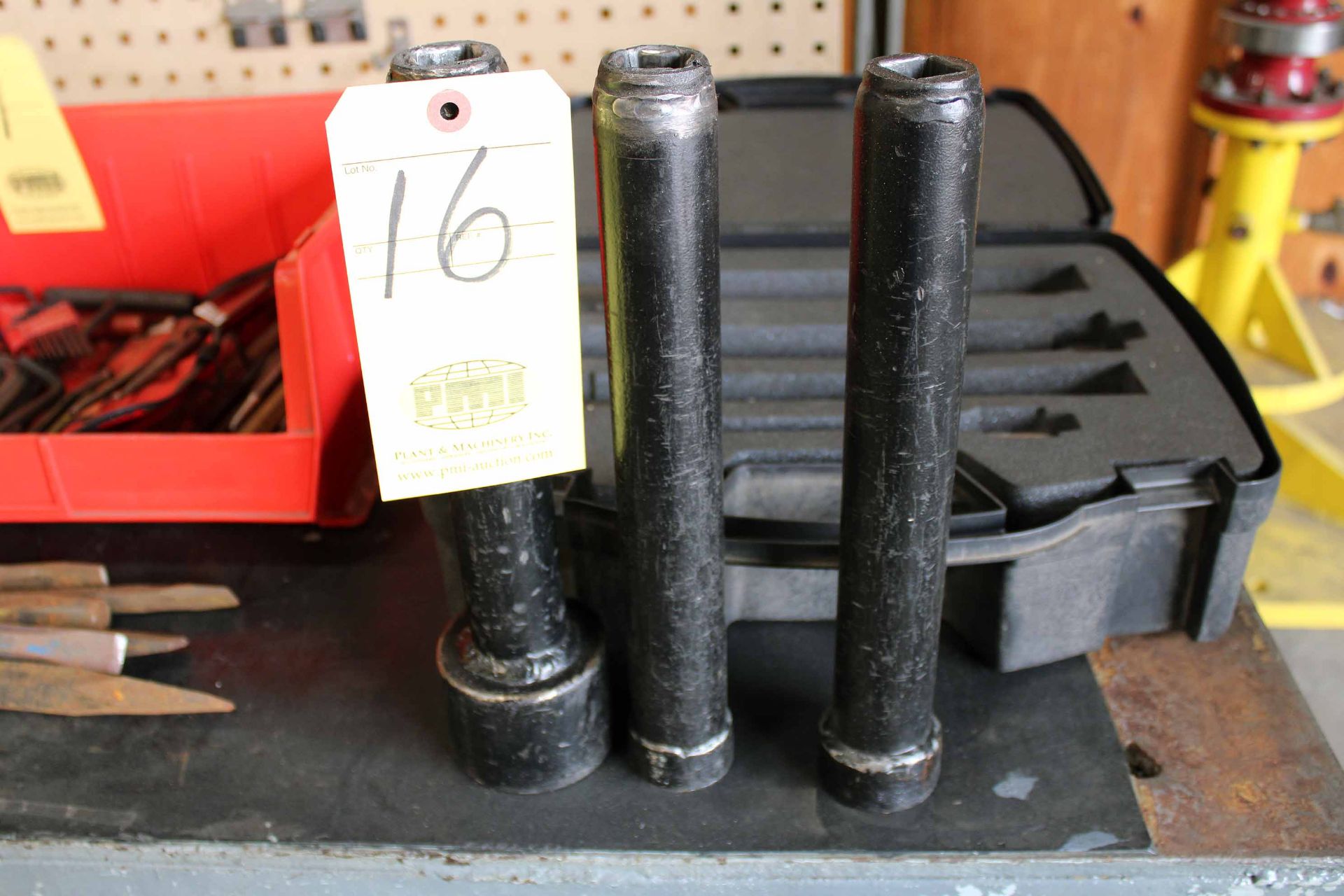 SOCKET SET: extension sockets, 3/4" drive, approx. 12" length (Located at: Emco Wheaton USA, Inc.,